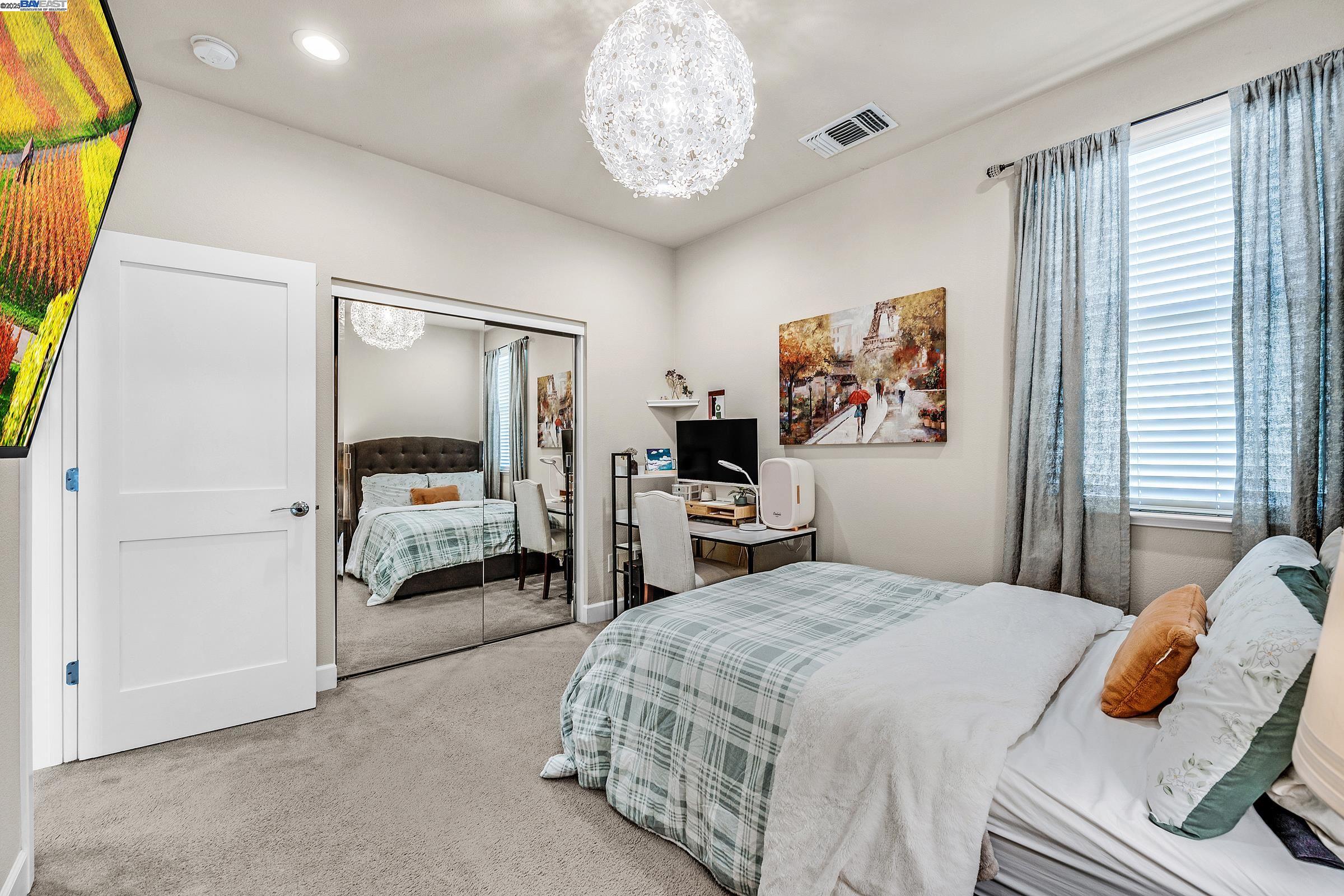 275 Fennel Way