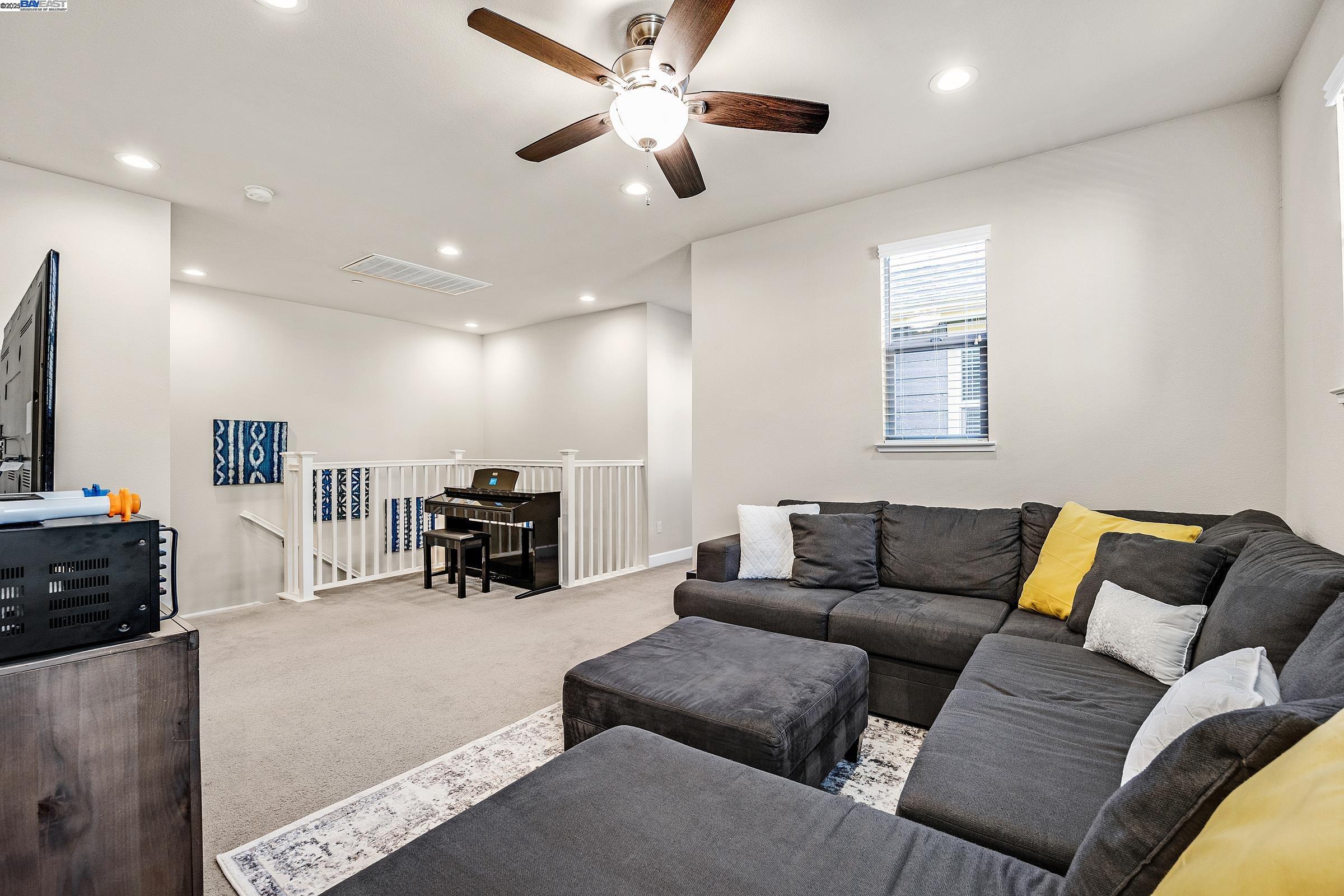 275 Fennel Way