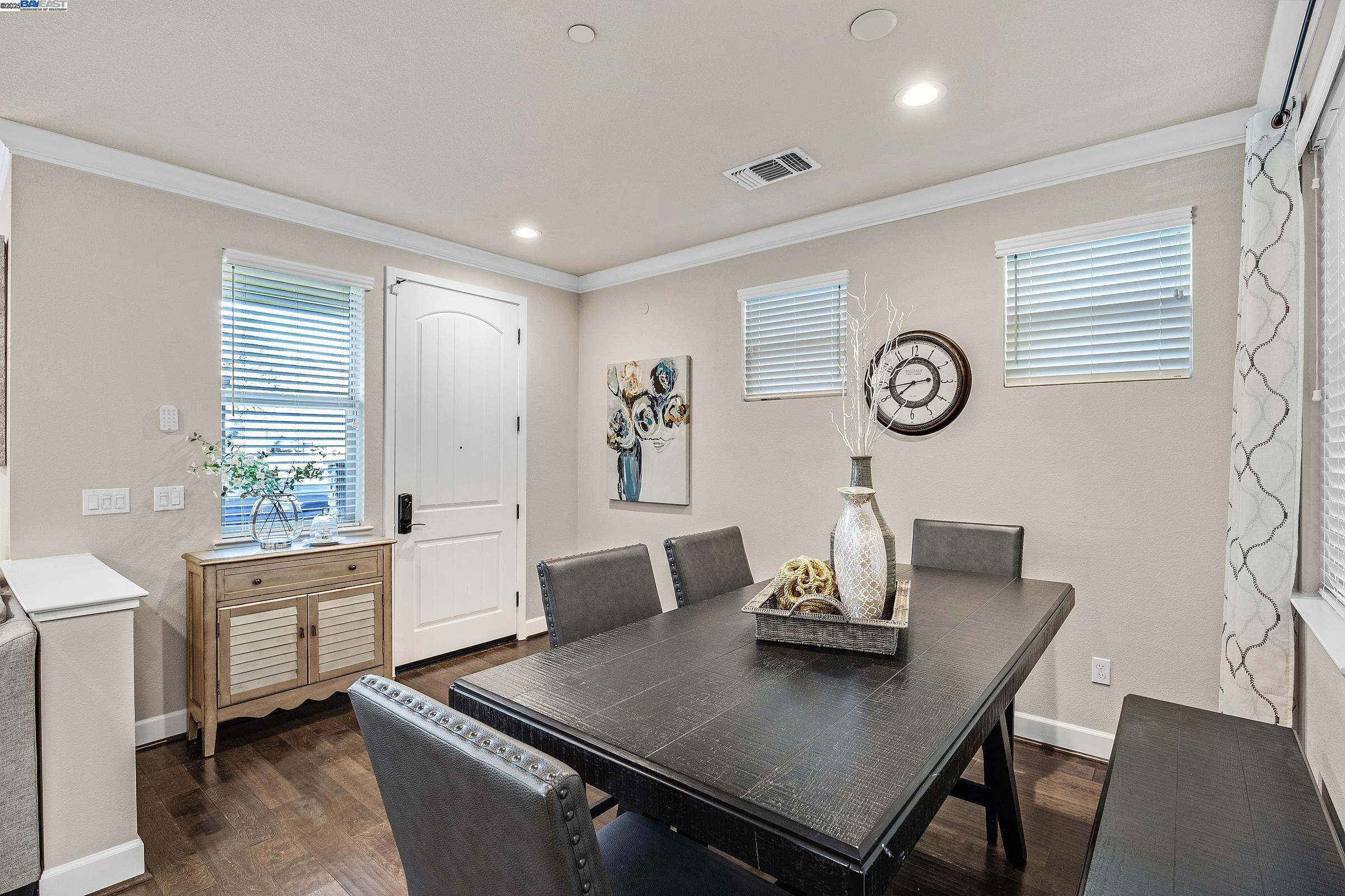 275 Fennel Way
