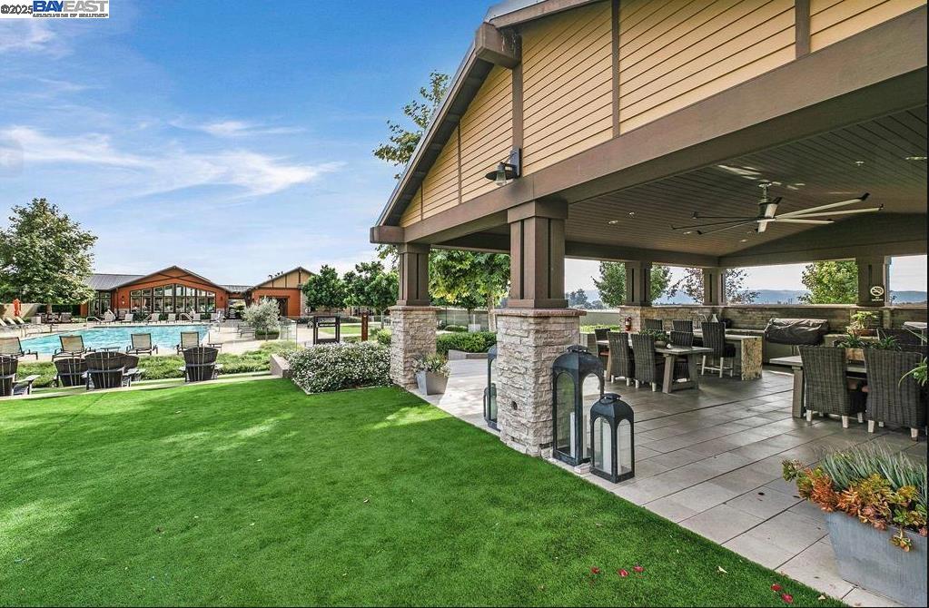 275 Fennel Way