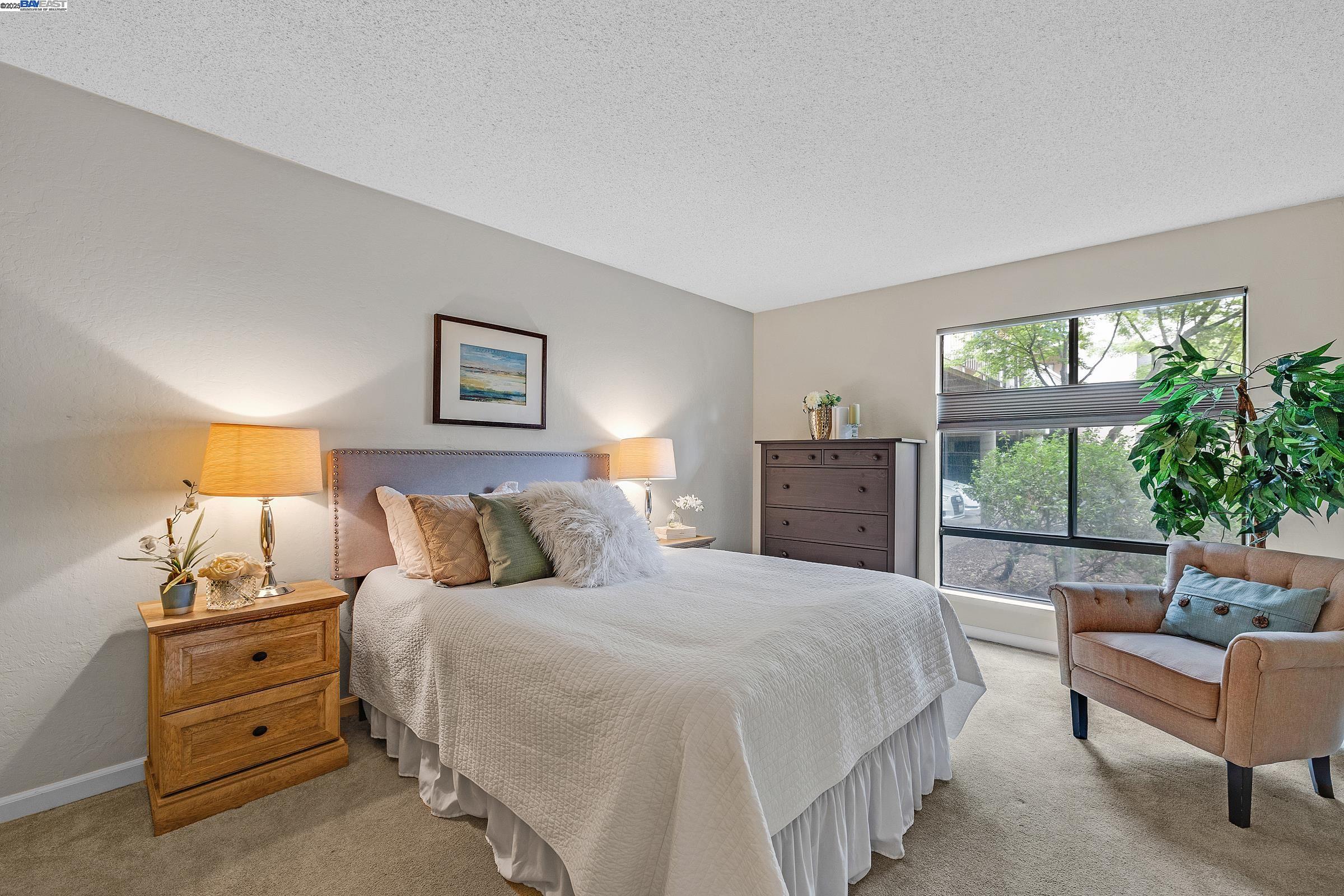 420 N Civic Dr # 101