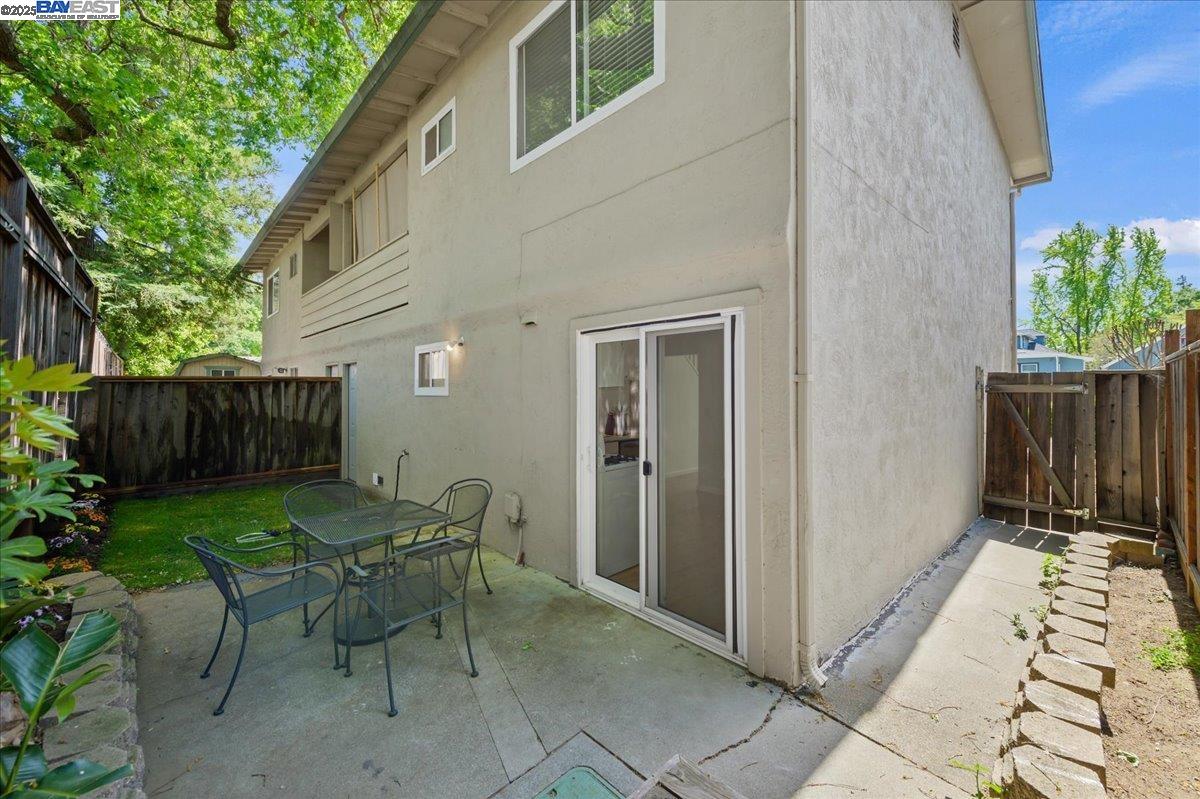 4265 B Pleasanton Avenue