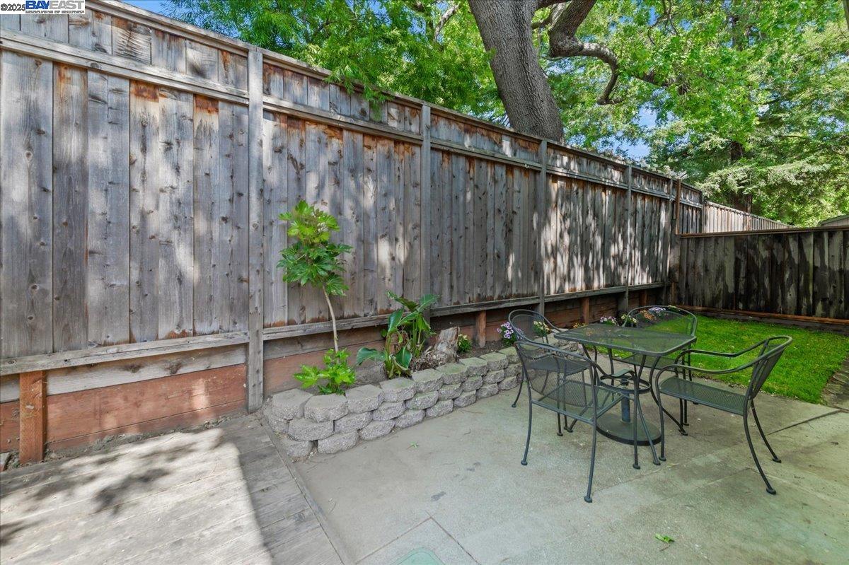 4265 B Pleasanton Avenue