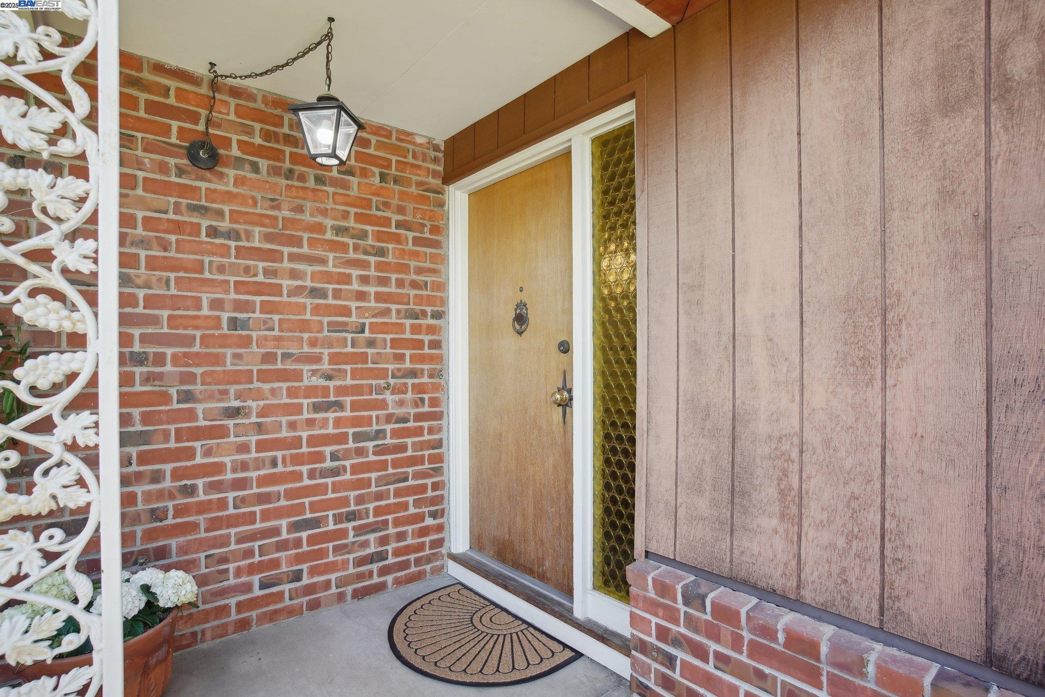 357 Lincoln Ave