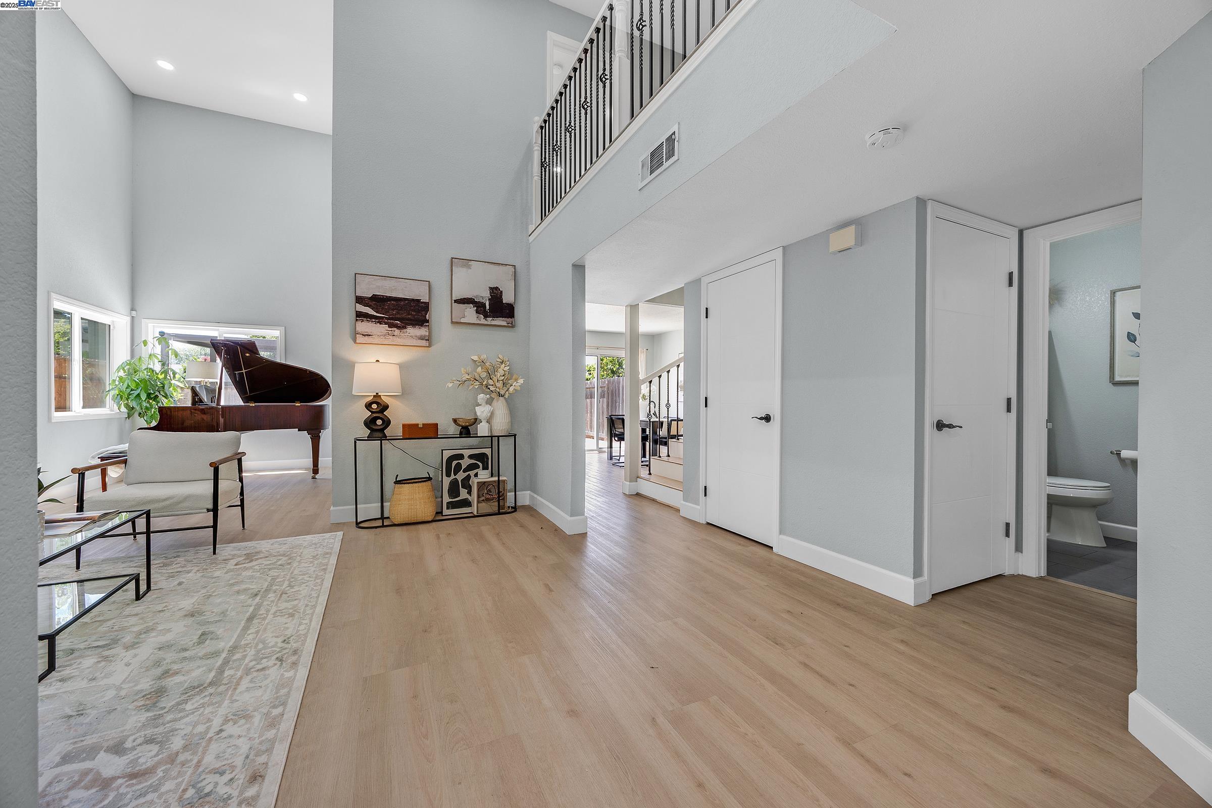 2236 Oakland Ave