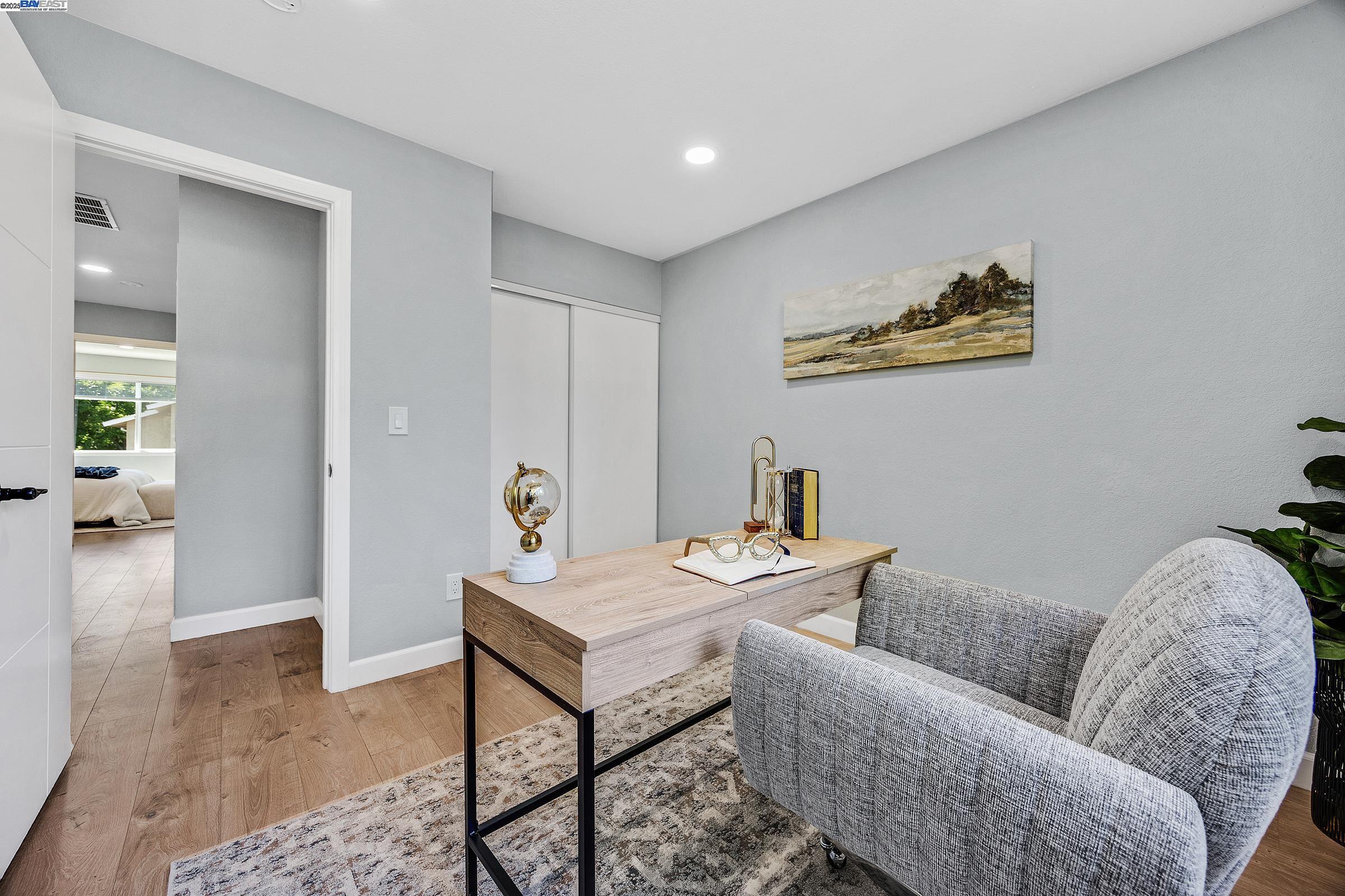 2236 Oakland Ave
