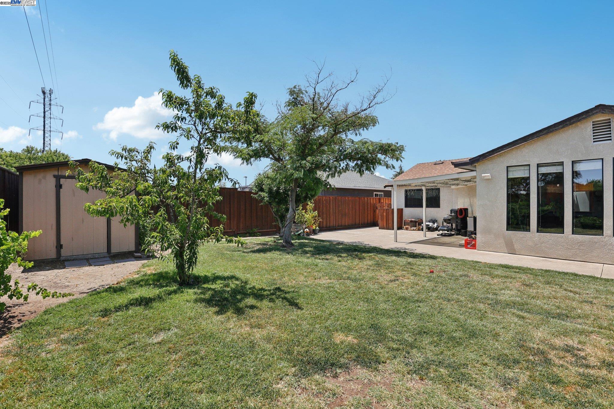 1321 Heather Ln