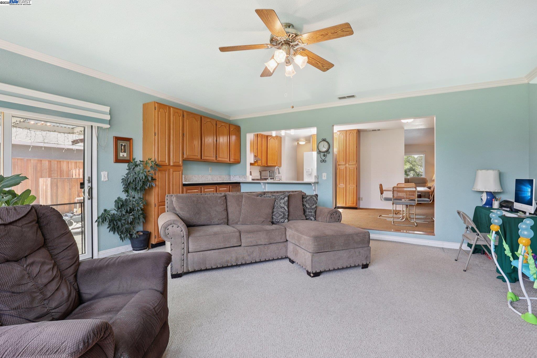 1321 Heather Ln