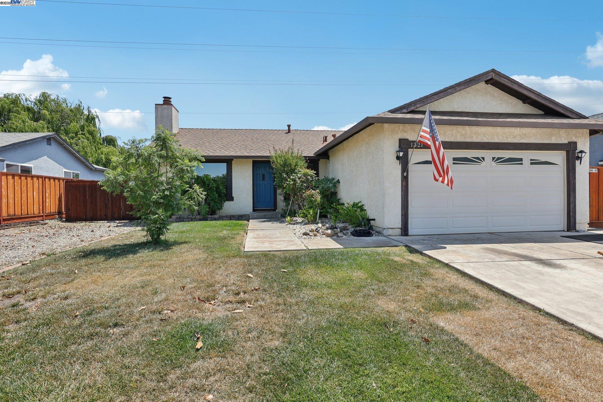 1321 Heather Ln