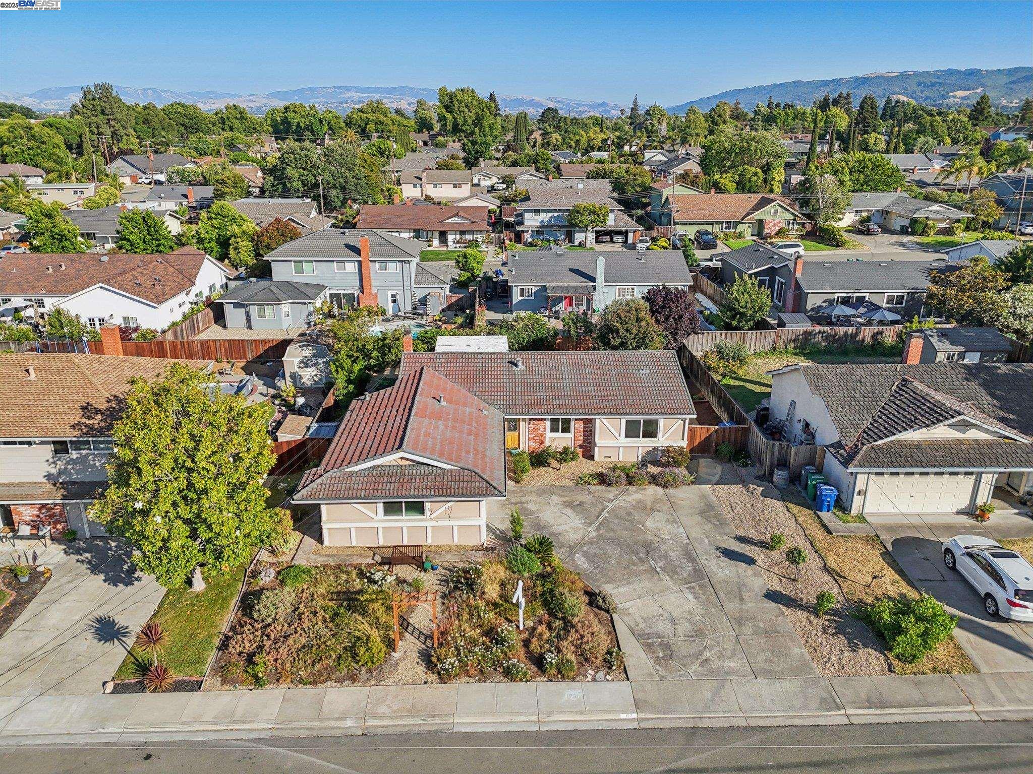 137 Cassandra Pl