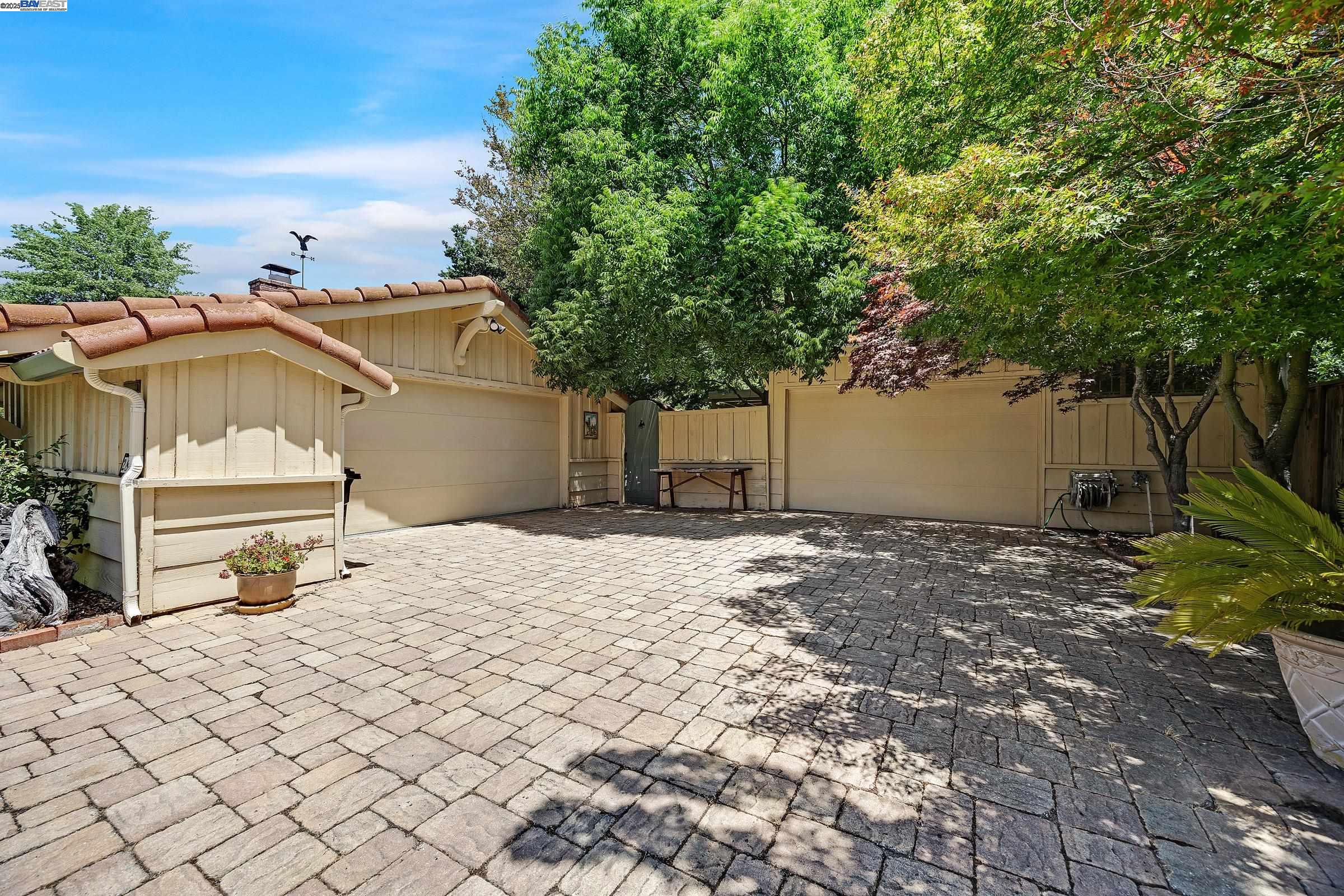 2849 Mi Elana Cir