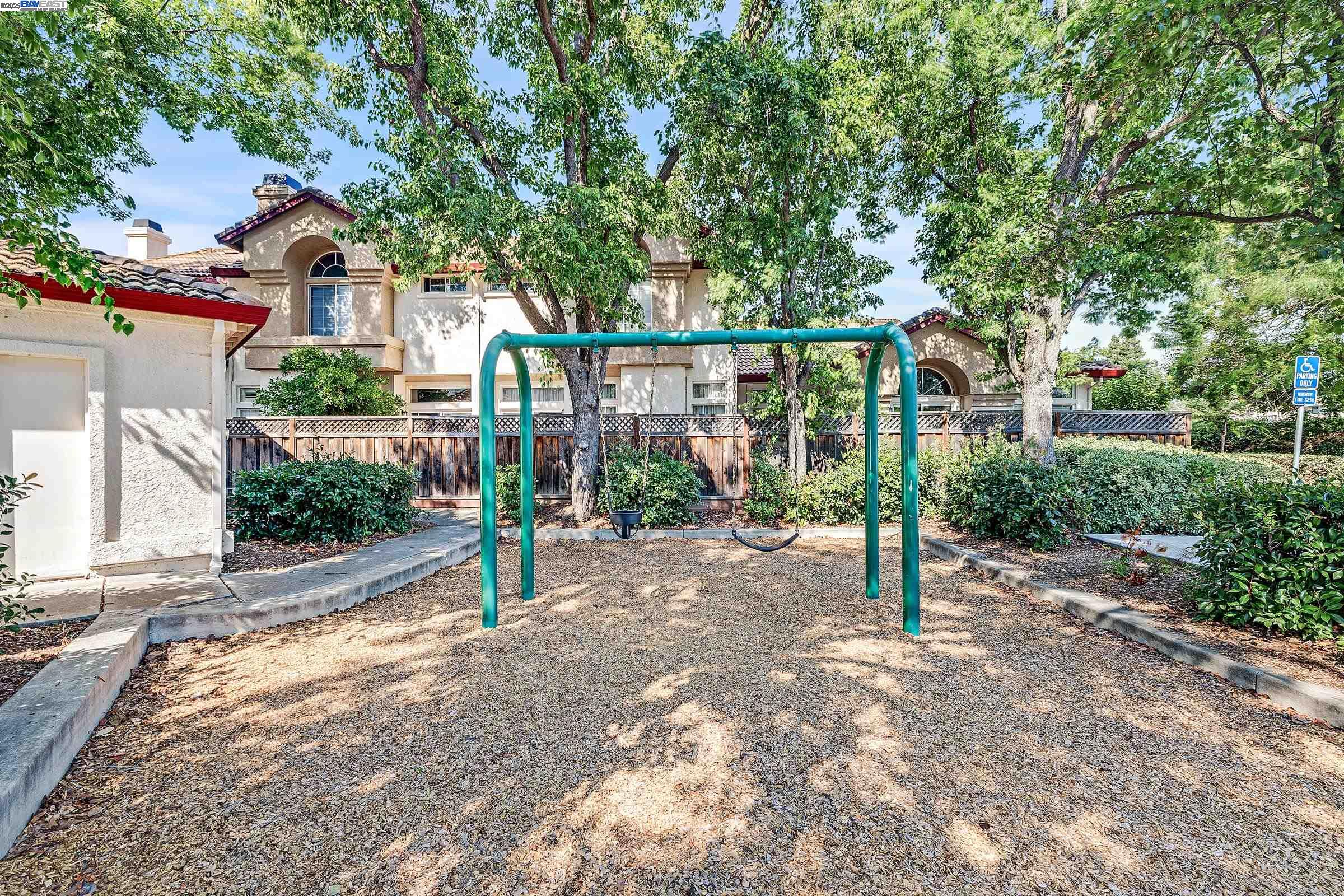 5754 Belleza Dr