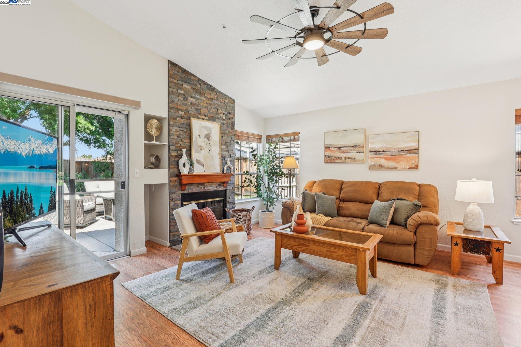 1256 Village Green Dr