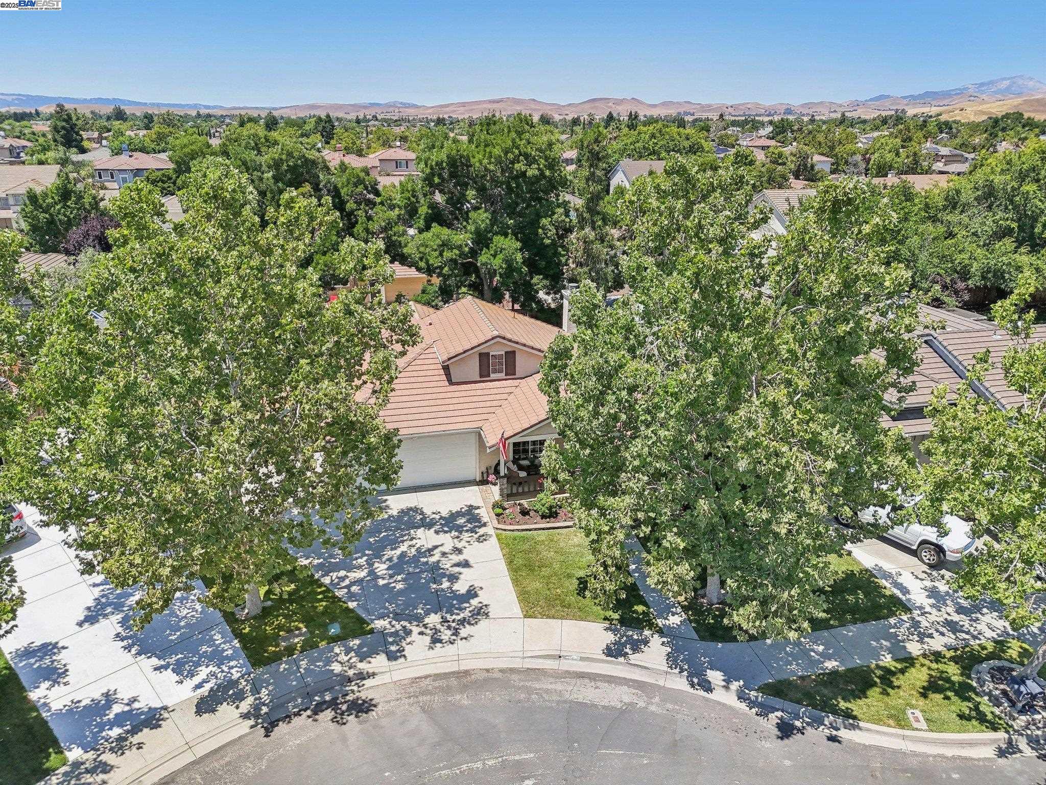 1256 Village Green Dr