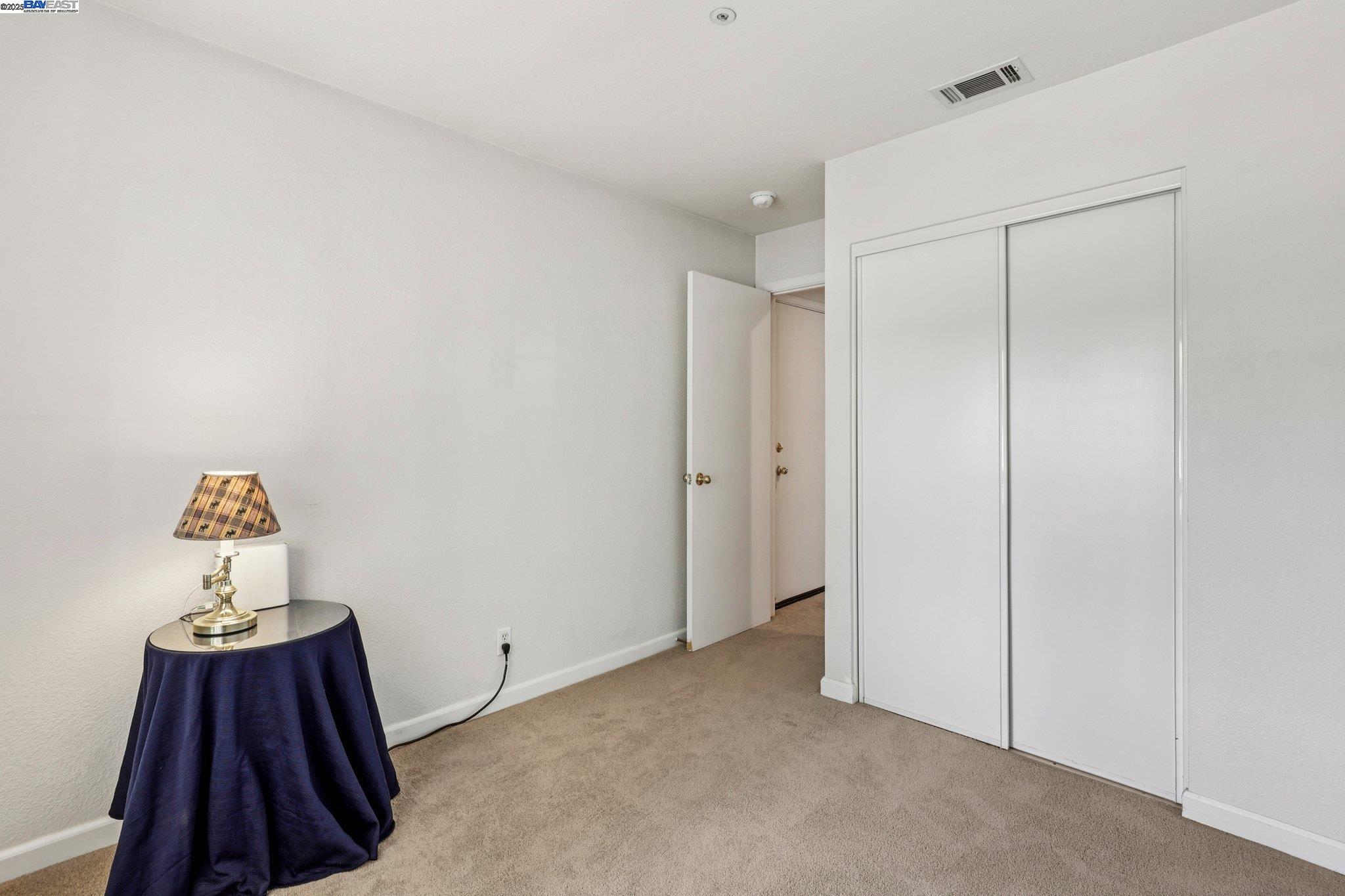 1256 Village Green Dr