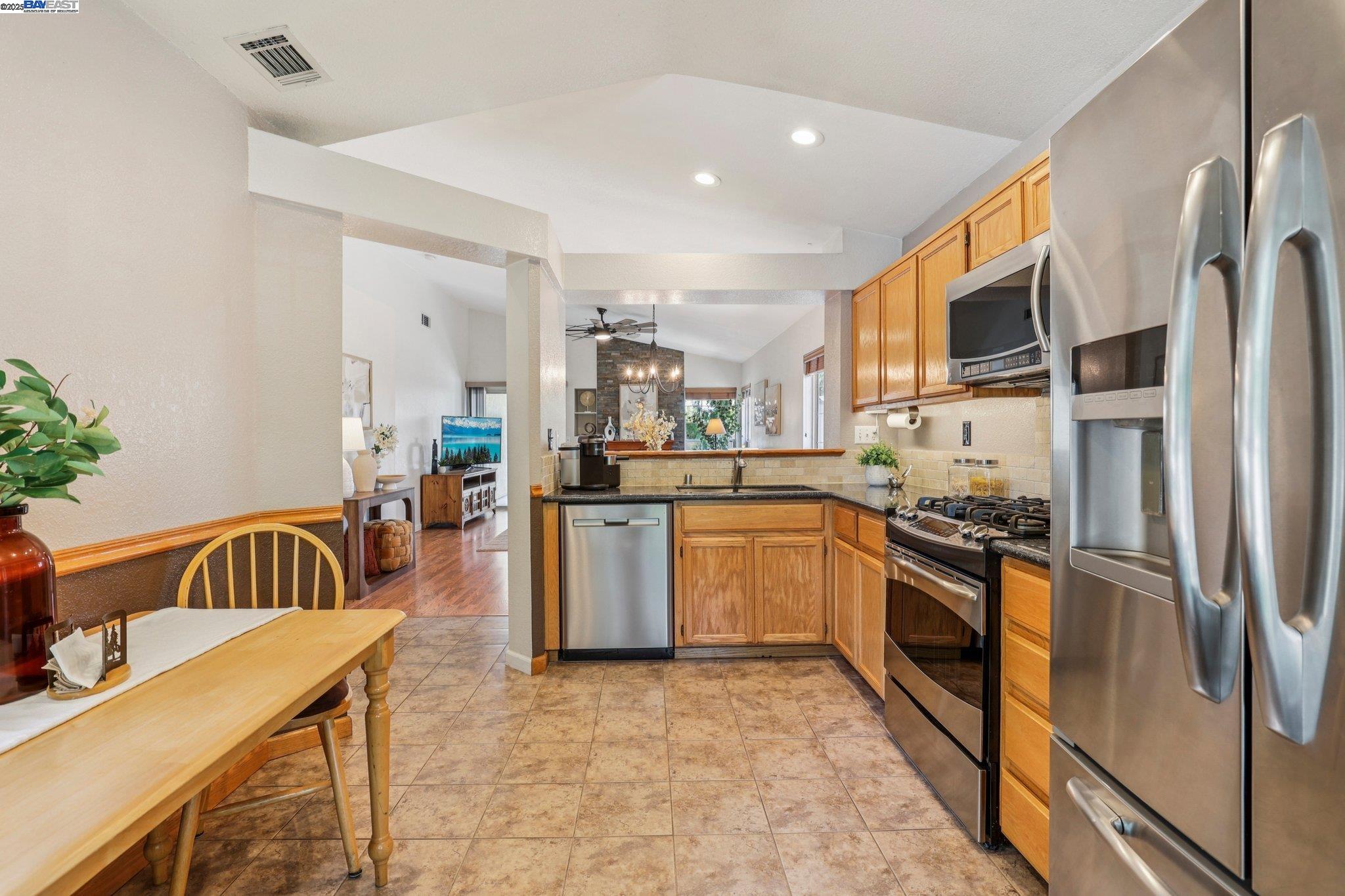 1256 Village Green Dr