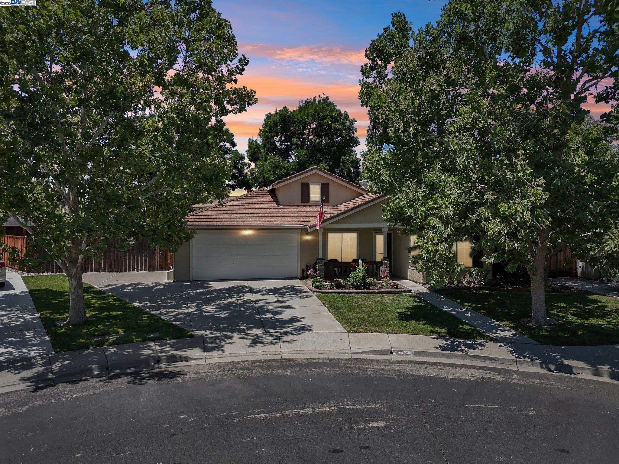 1256 Village Green Dr