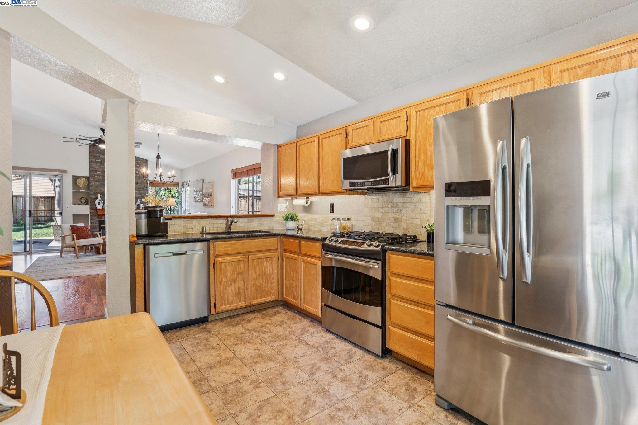 1256 Village Green Dr