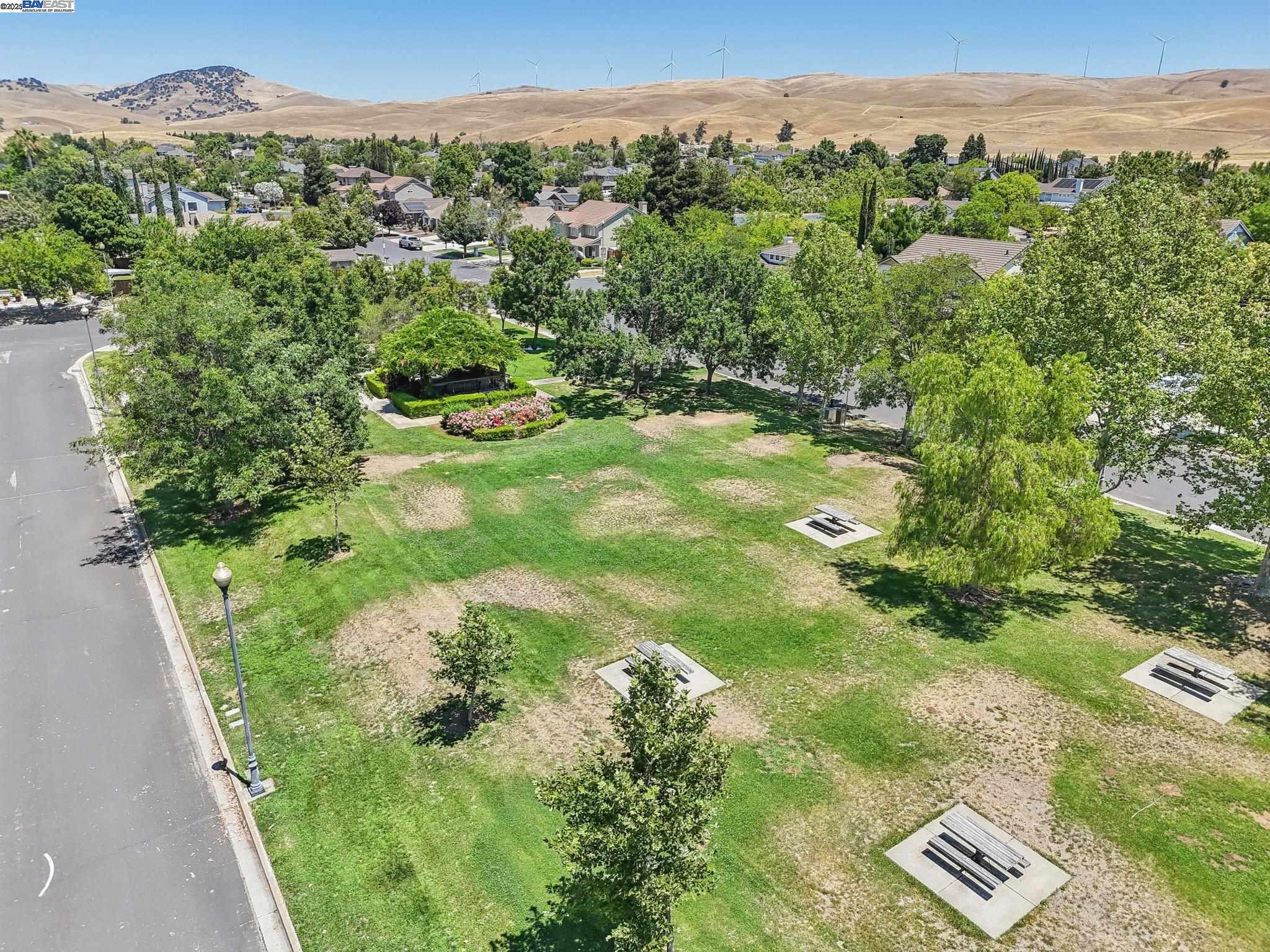 1256 Village Green Dr
