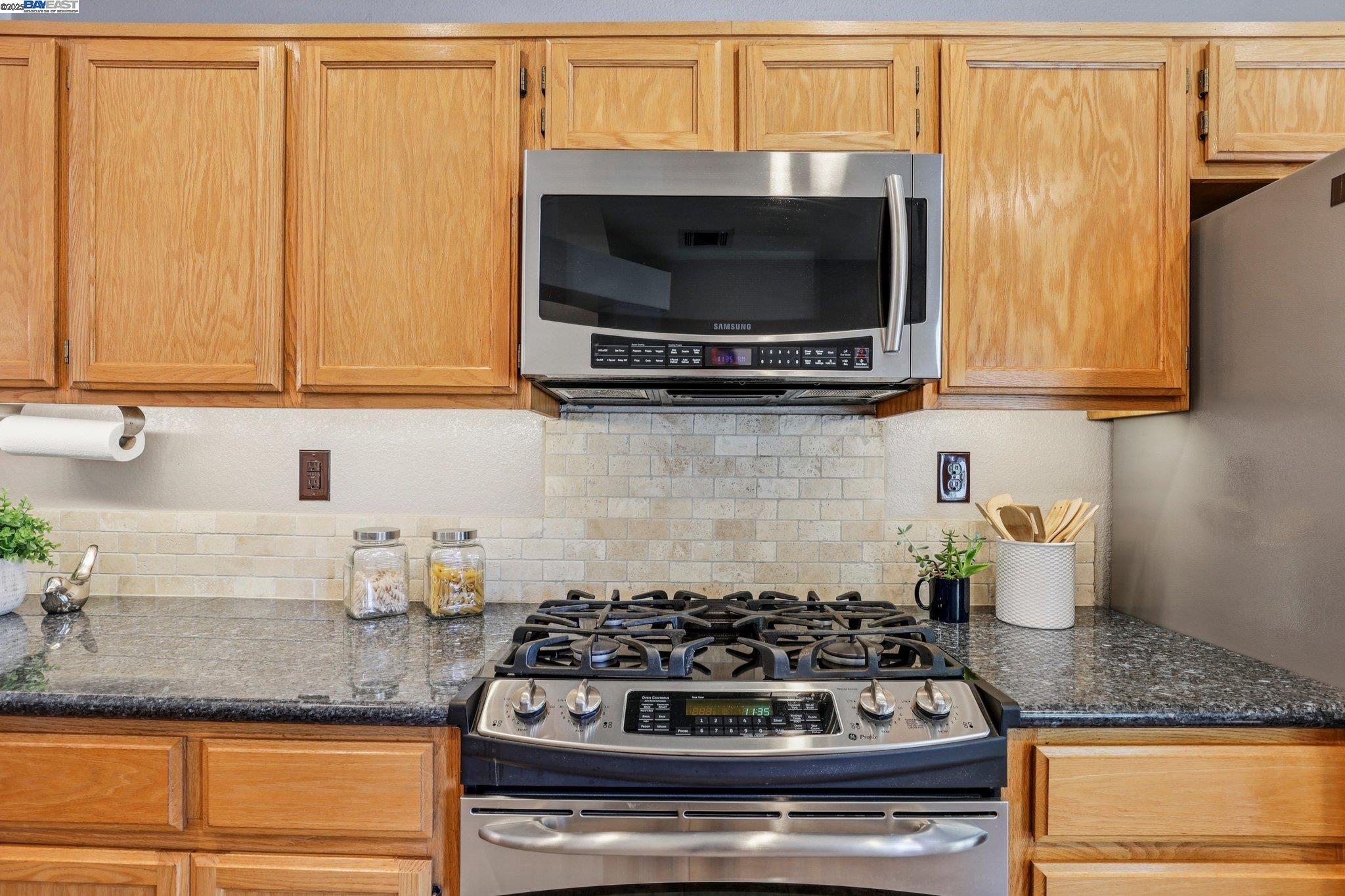 1256 Village Green Dr