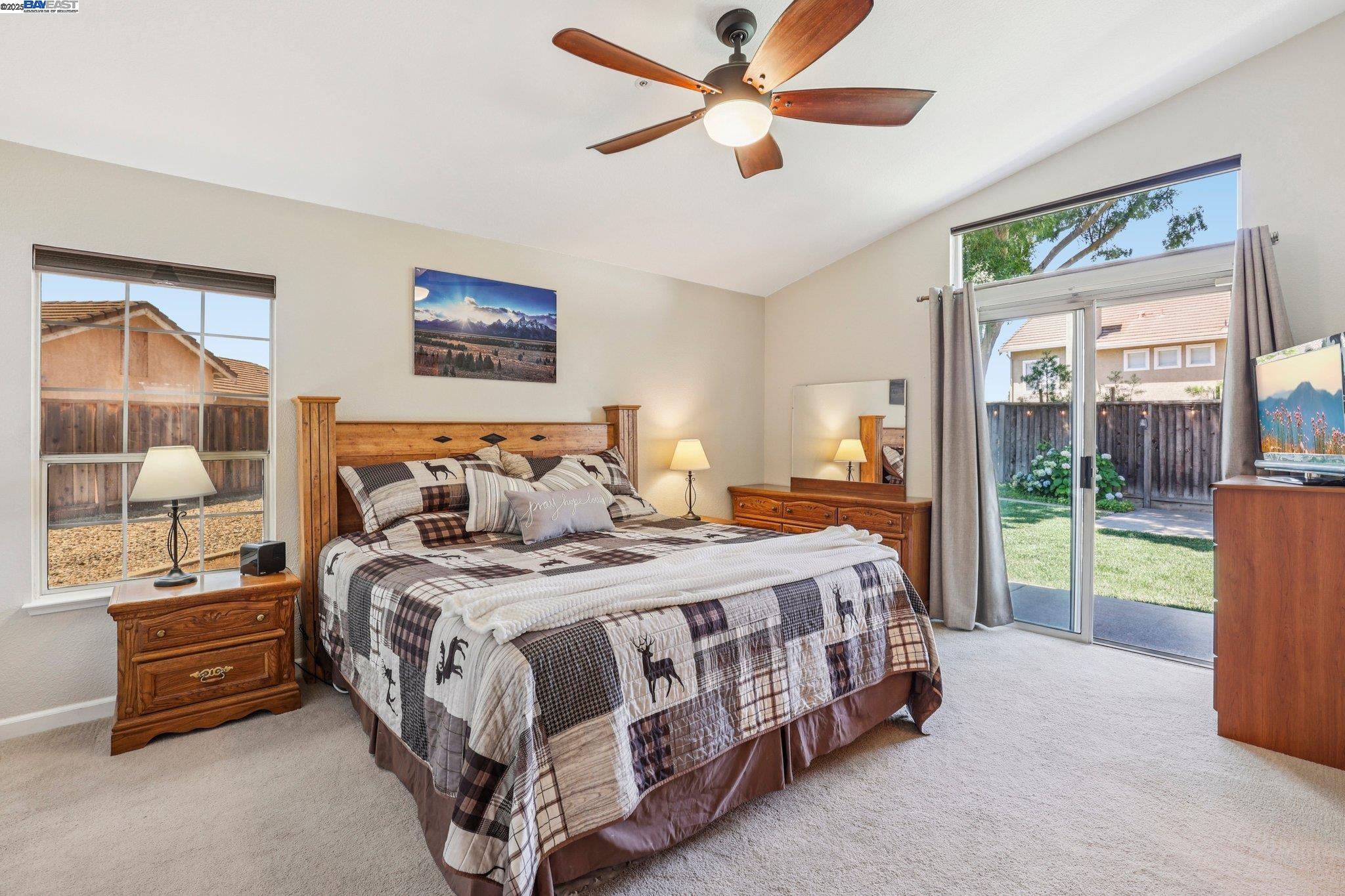 1256 Village Green Dr