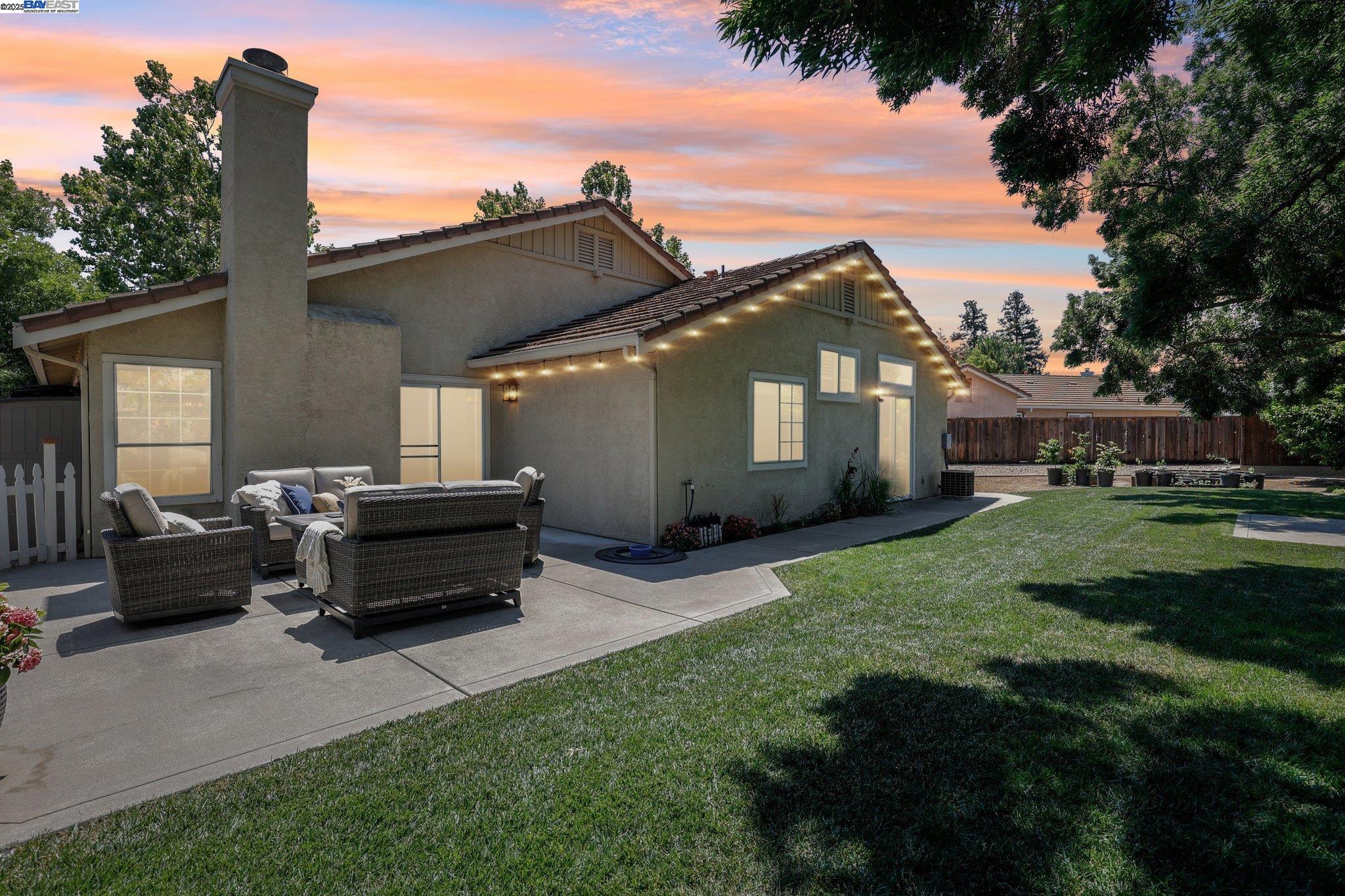 1256 Village Green Dr