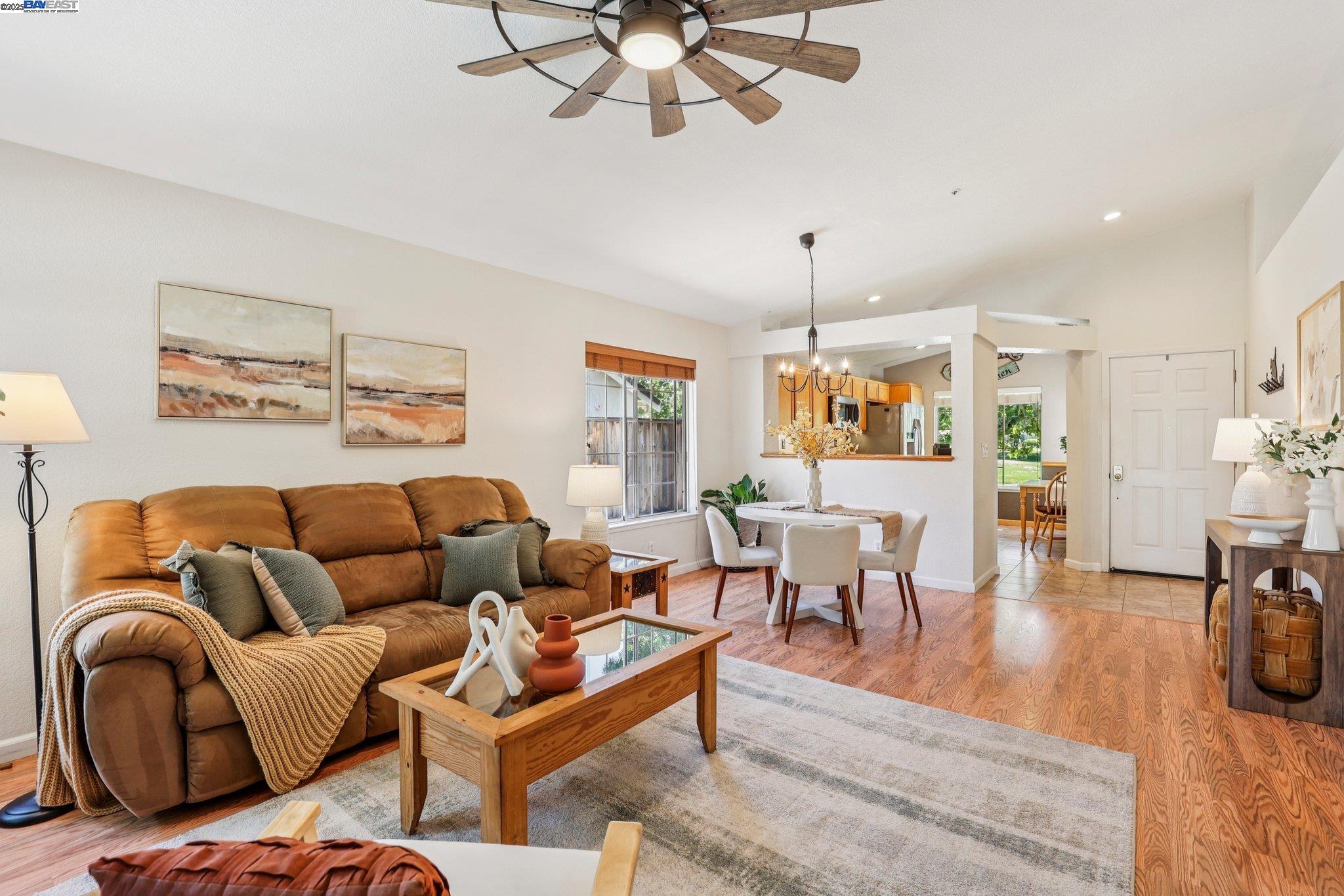 1256 Village Green Dr