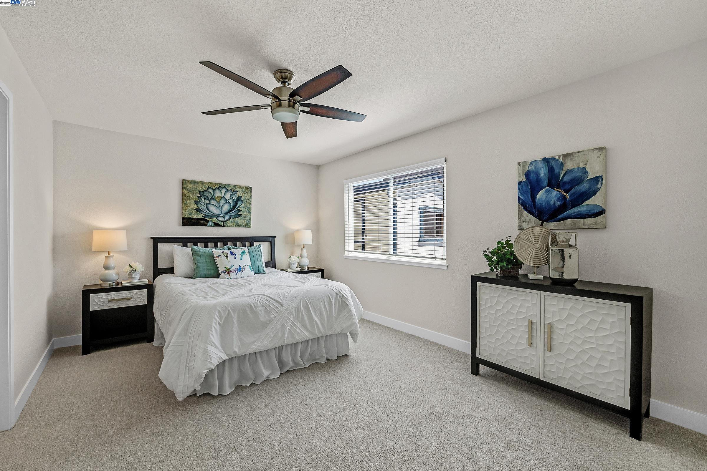 1832 Mira Loma St