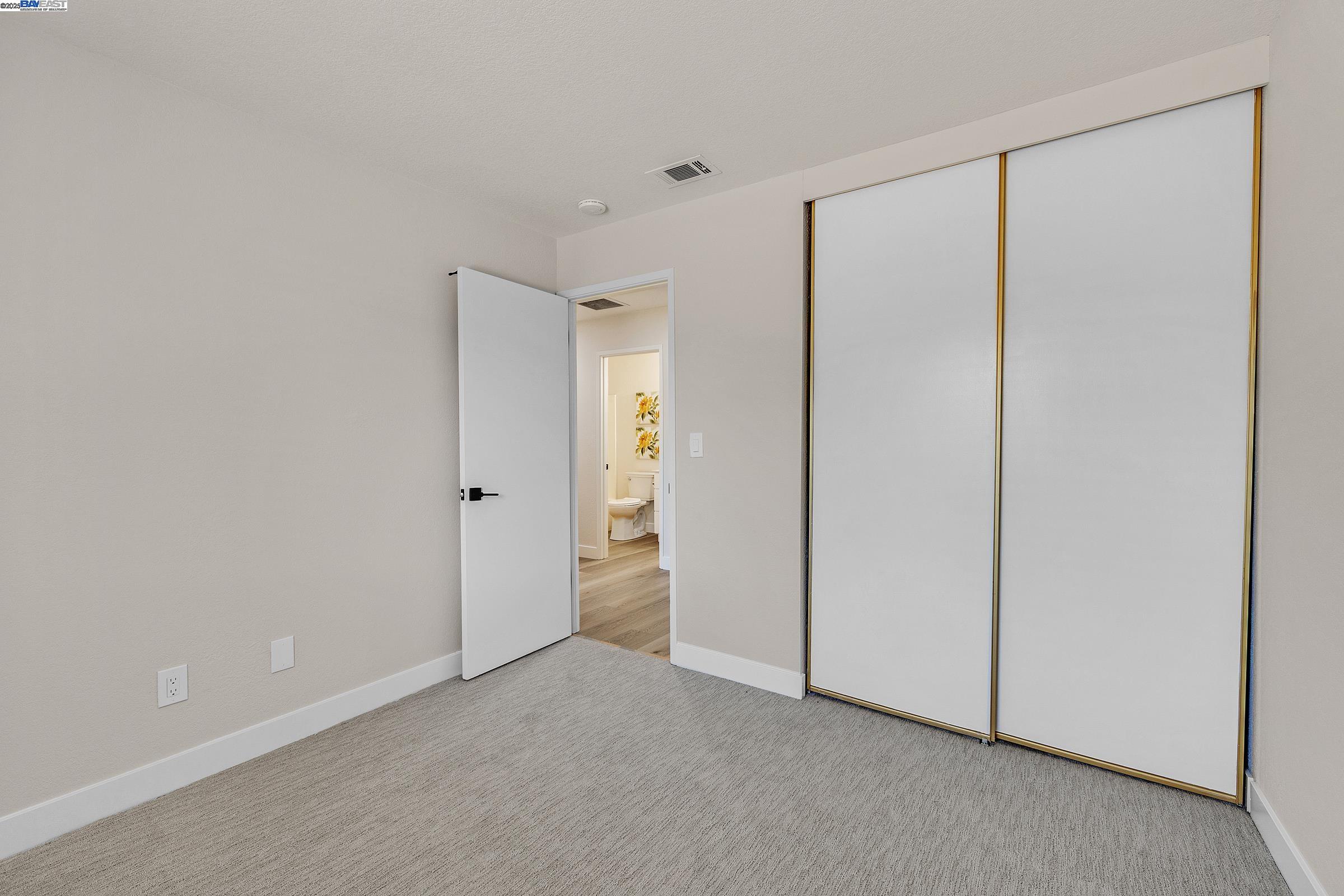 1832 Mira Loma St