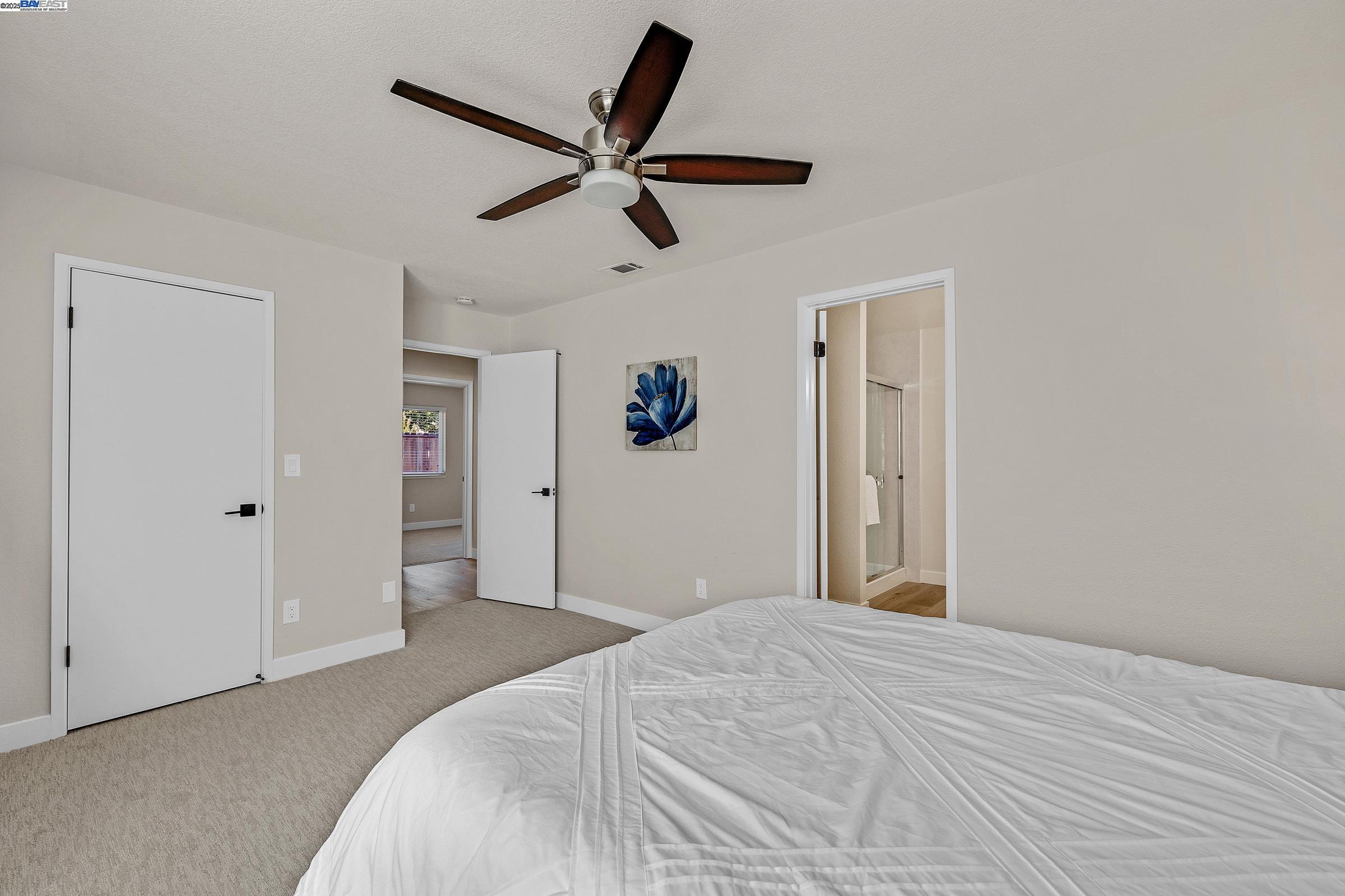 1832 Mira Loma St