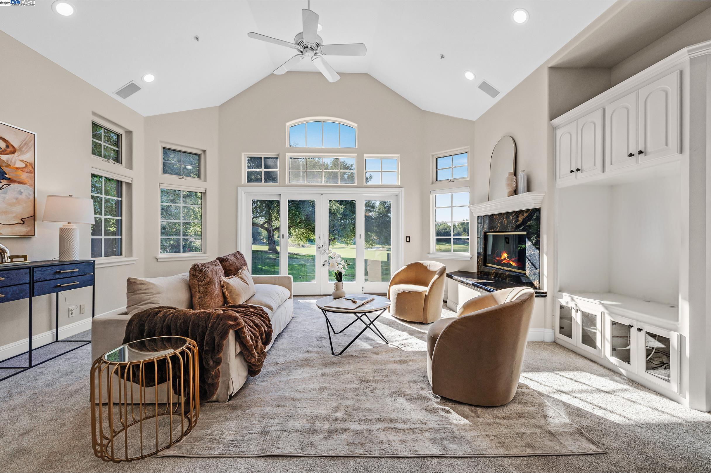 2389 E Ruby Hill Dr