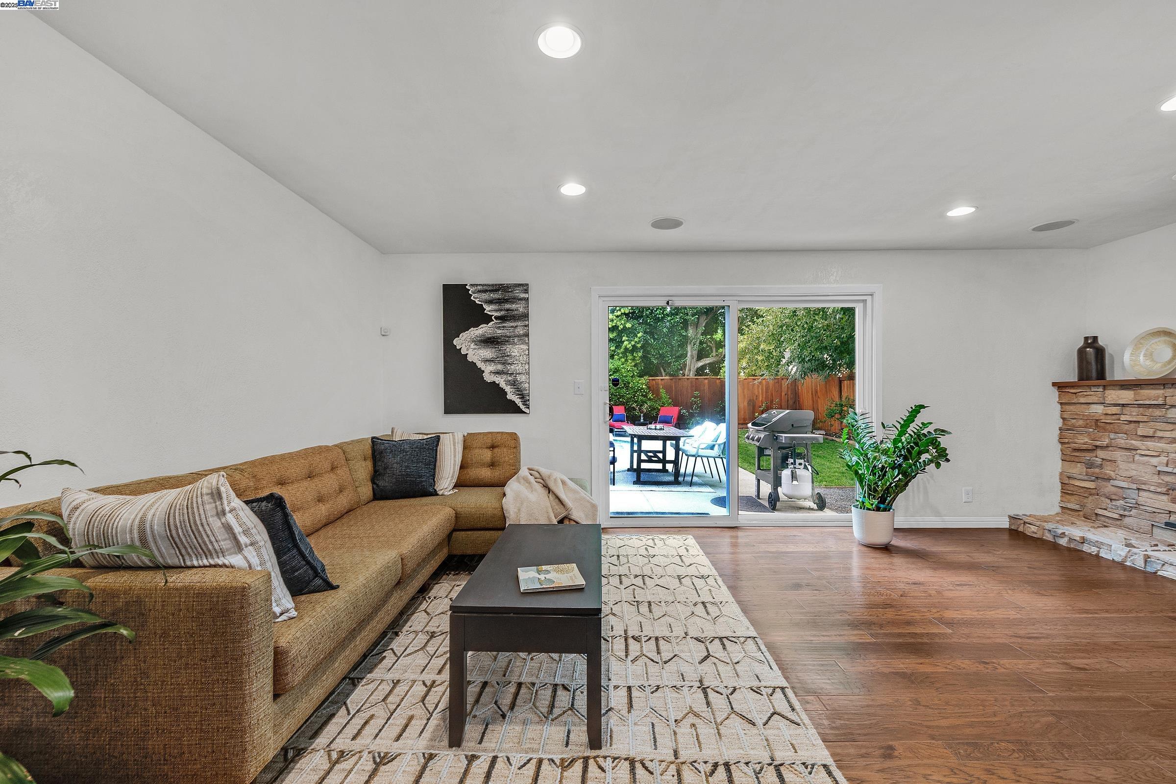4421 Muirwood Dr