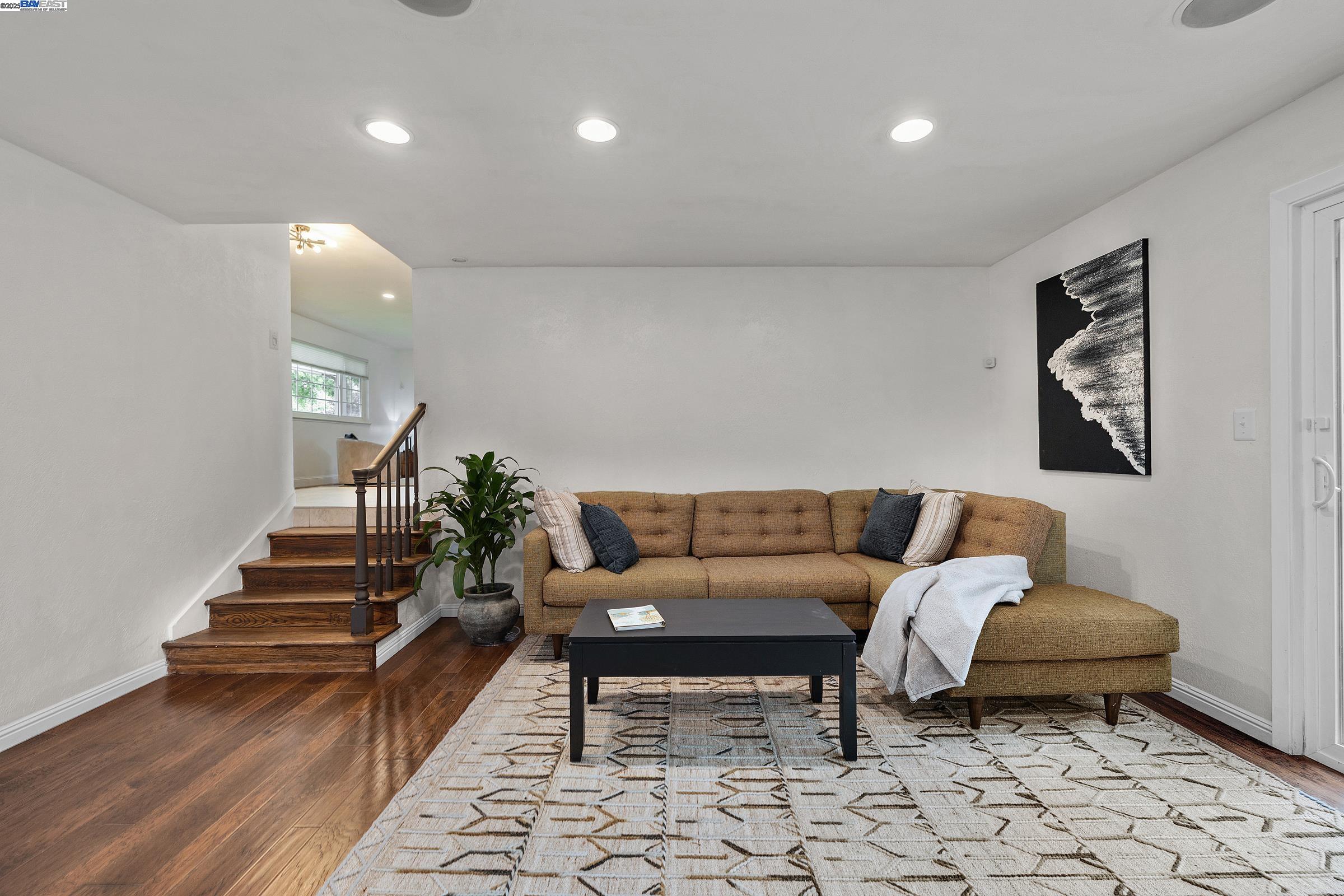 4421 Muirwood Dr