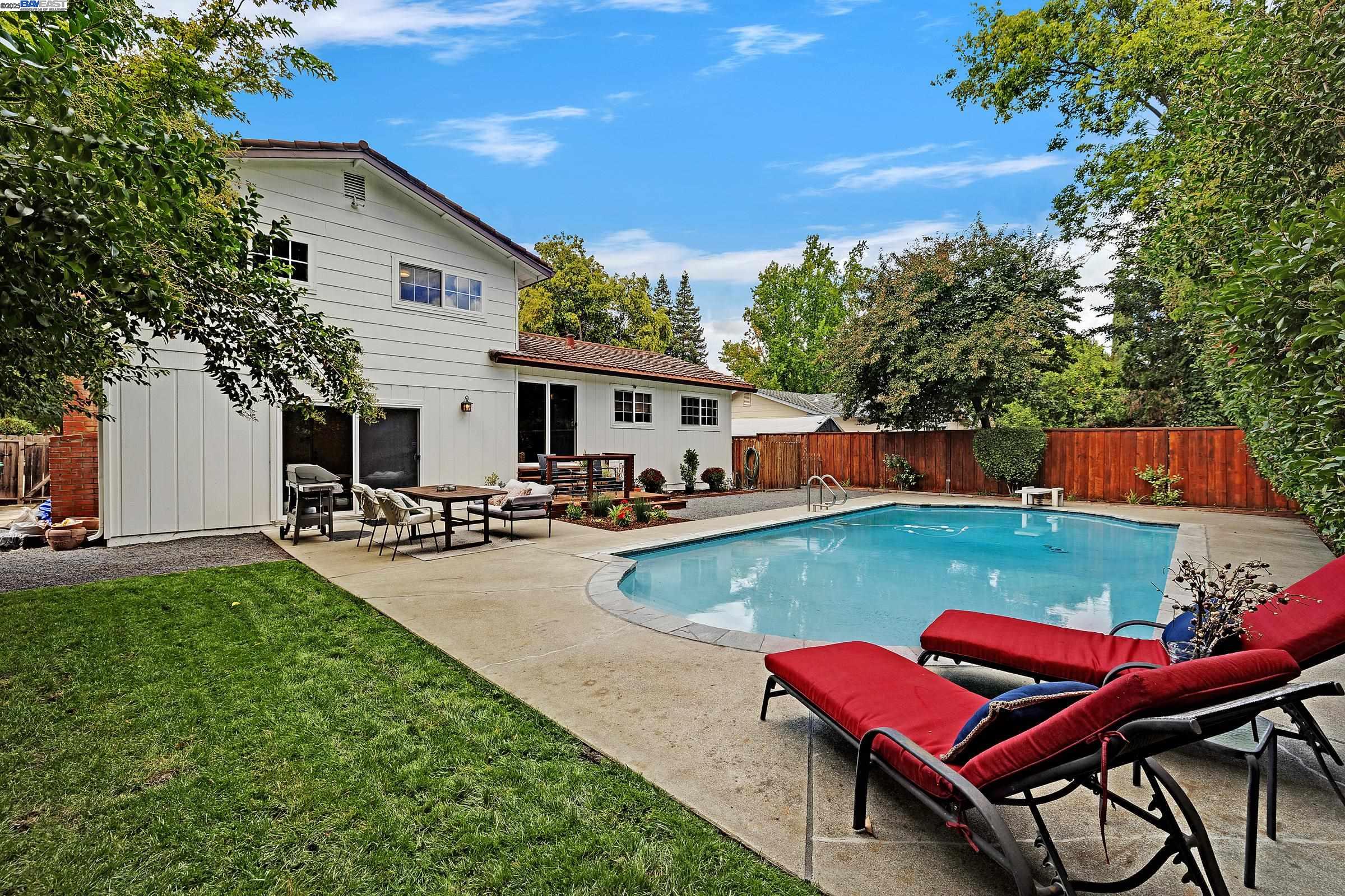 4421 Muirwood Dr