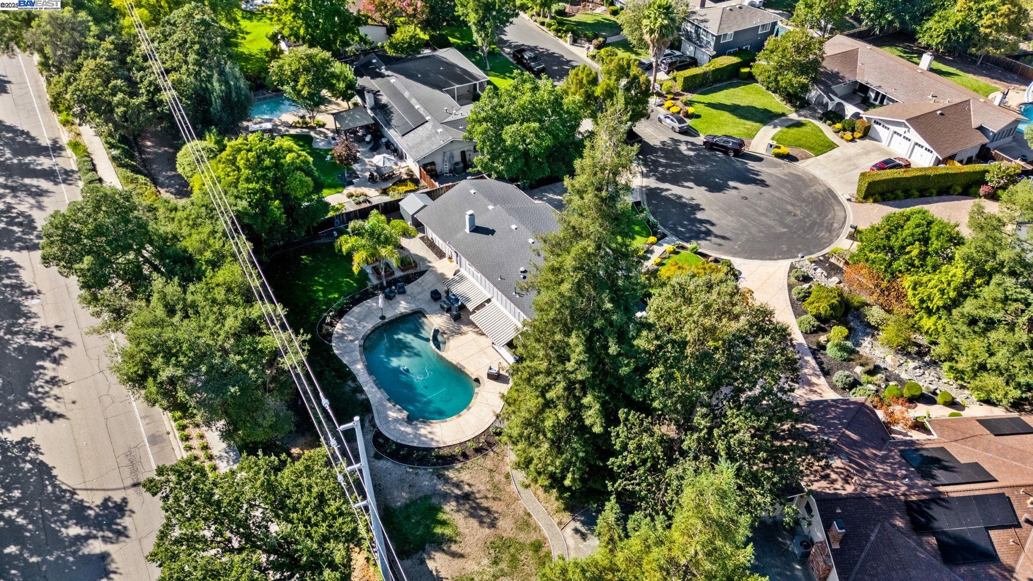 90 Princeton Ct