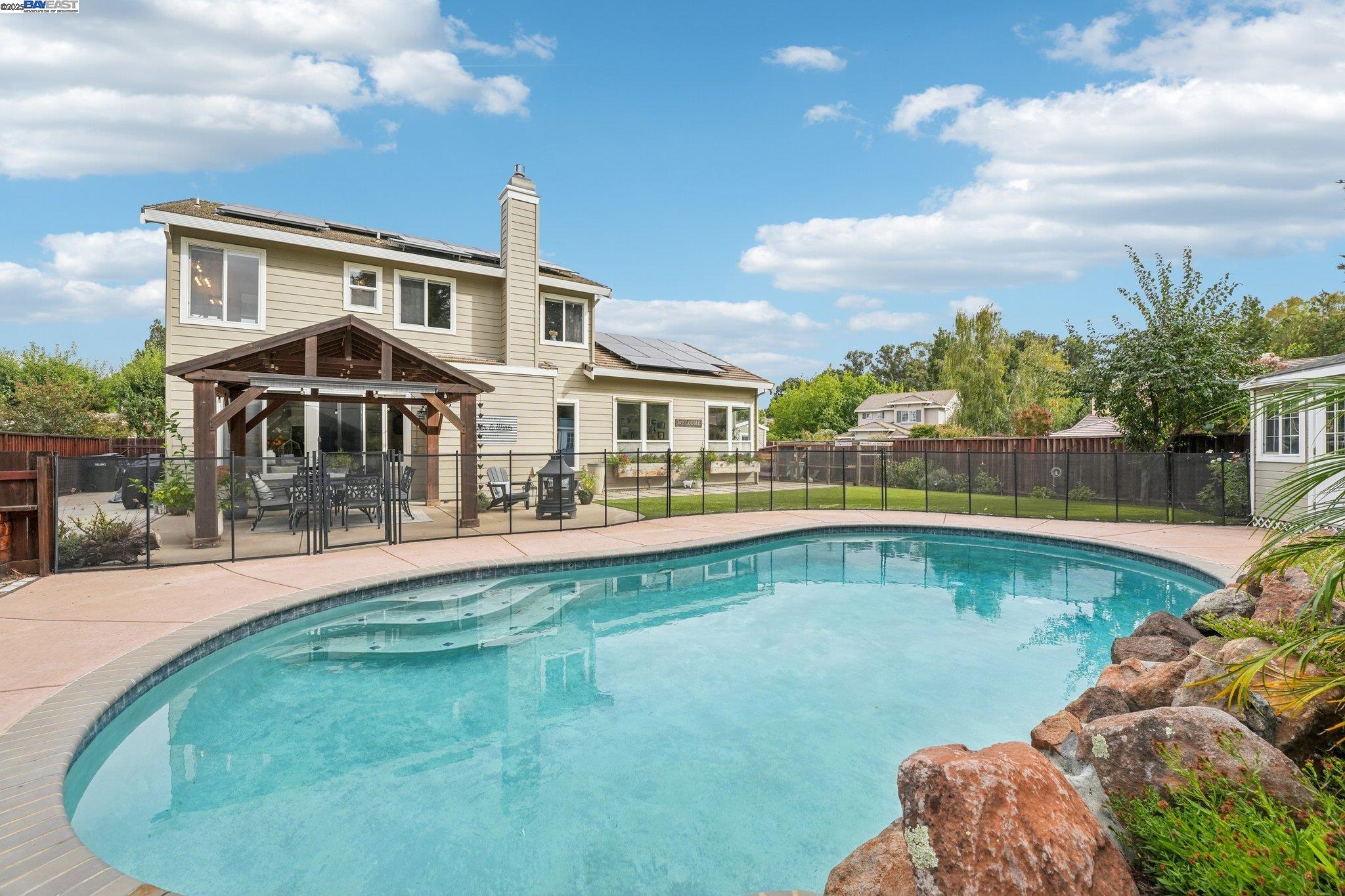 1762 Cheryl Dr