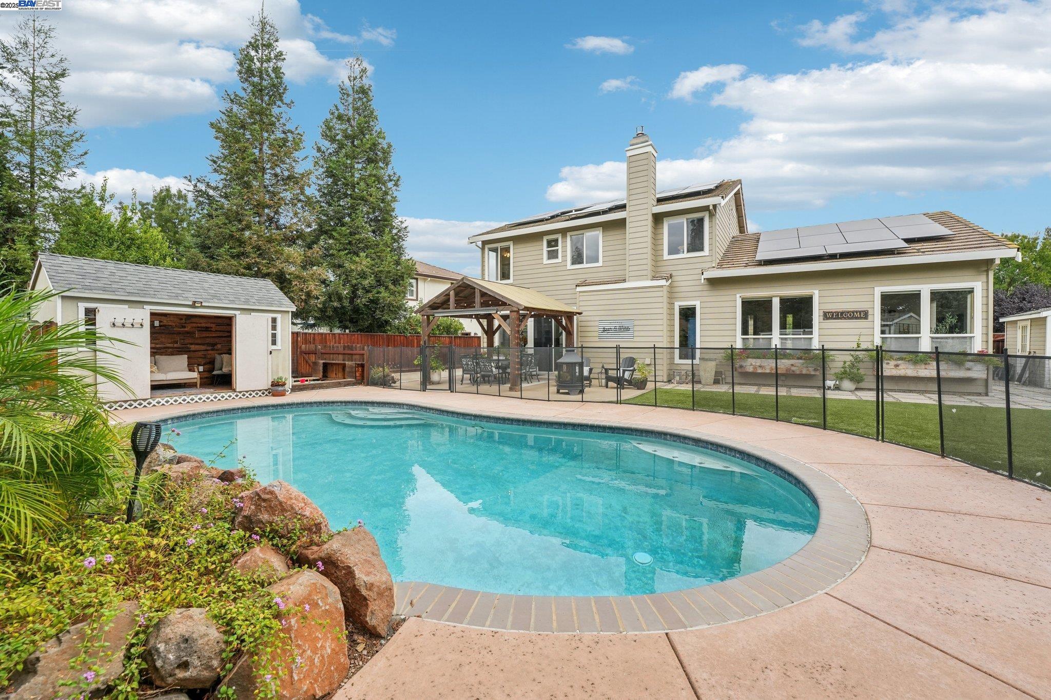 1762 Cheryl Dr