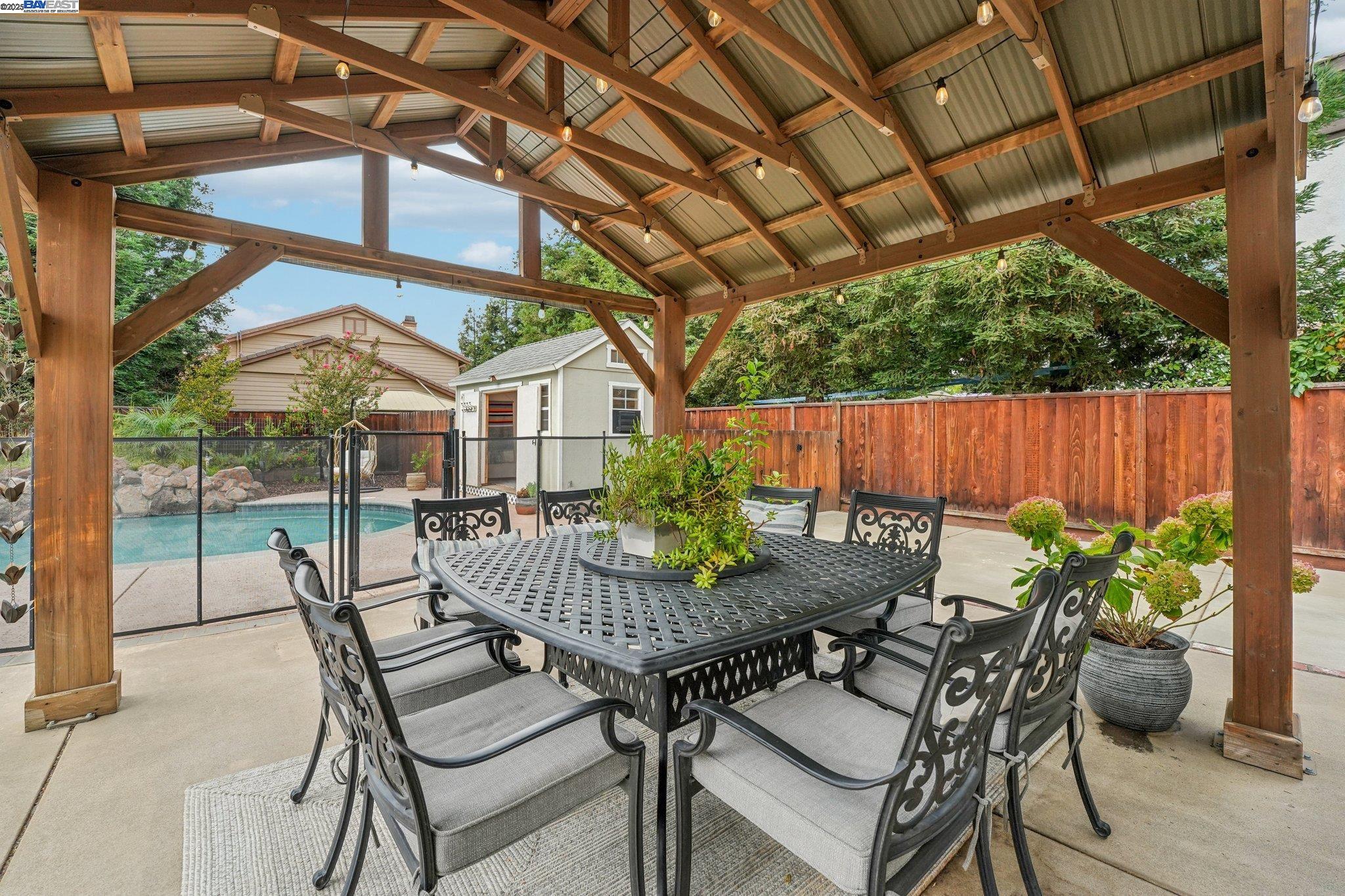 1762 Cheryl Dr