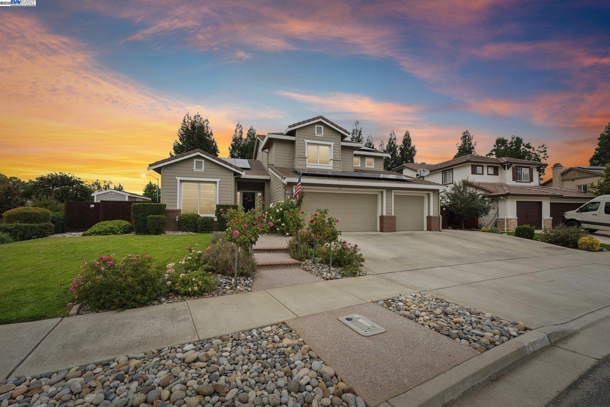 1762 Cheryl Dr