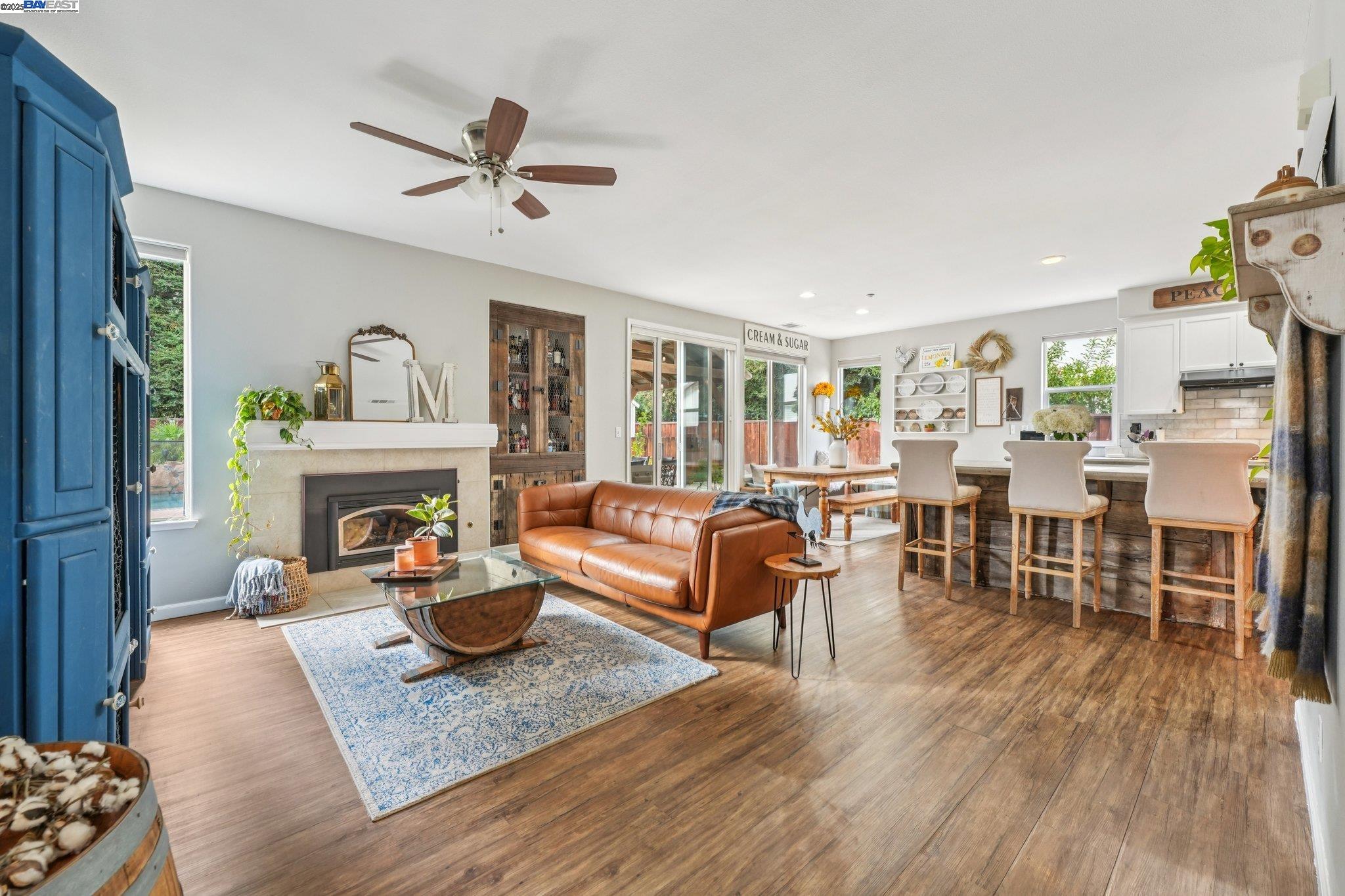 1762 Cheryl Dr