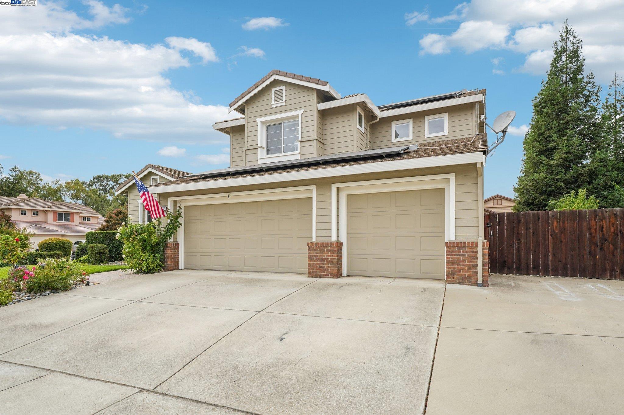 1762 Cheryl Dr