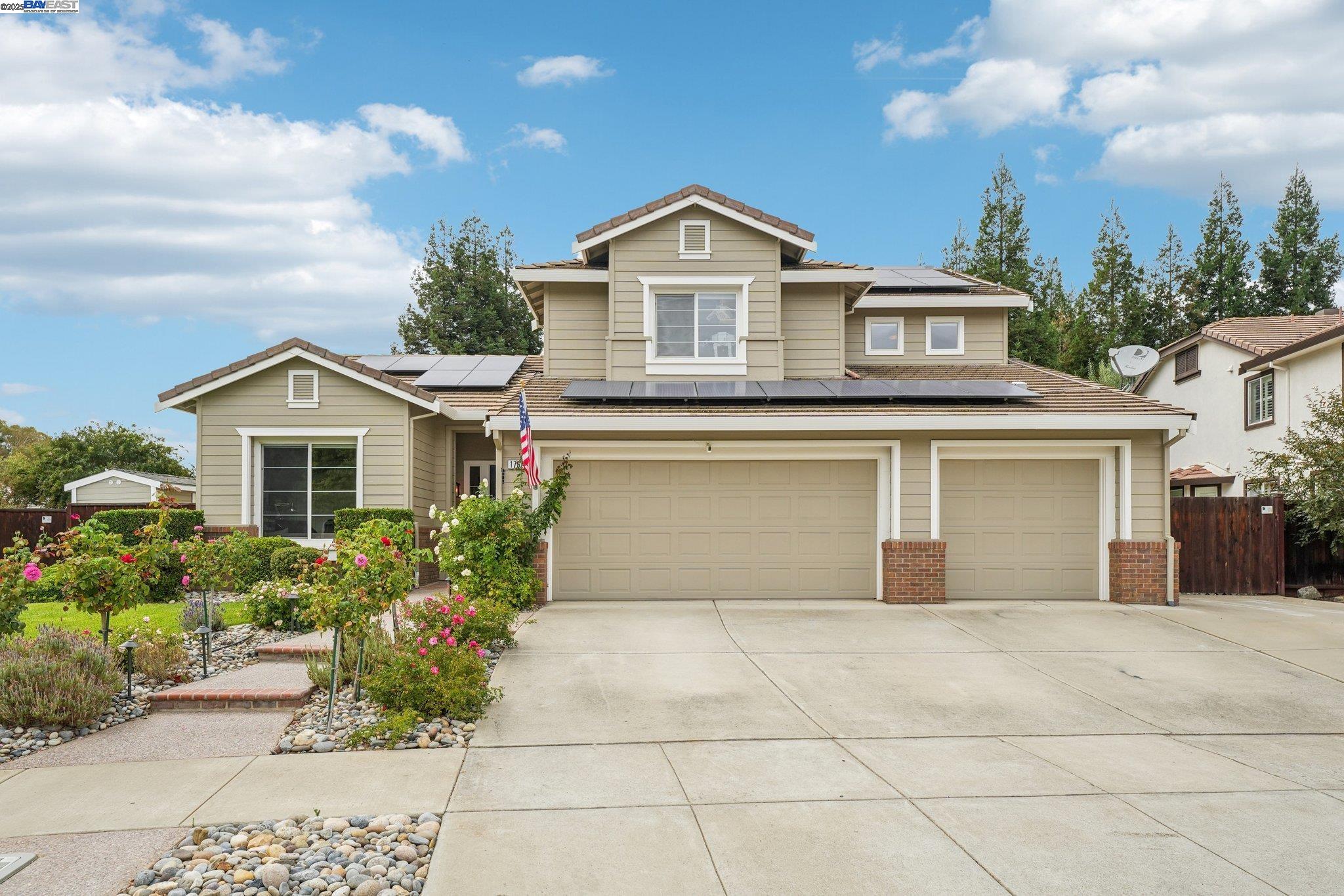1762 Cheryl Dr