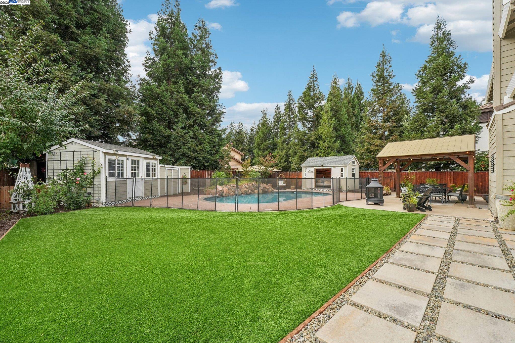 1762 Cheryl Dr