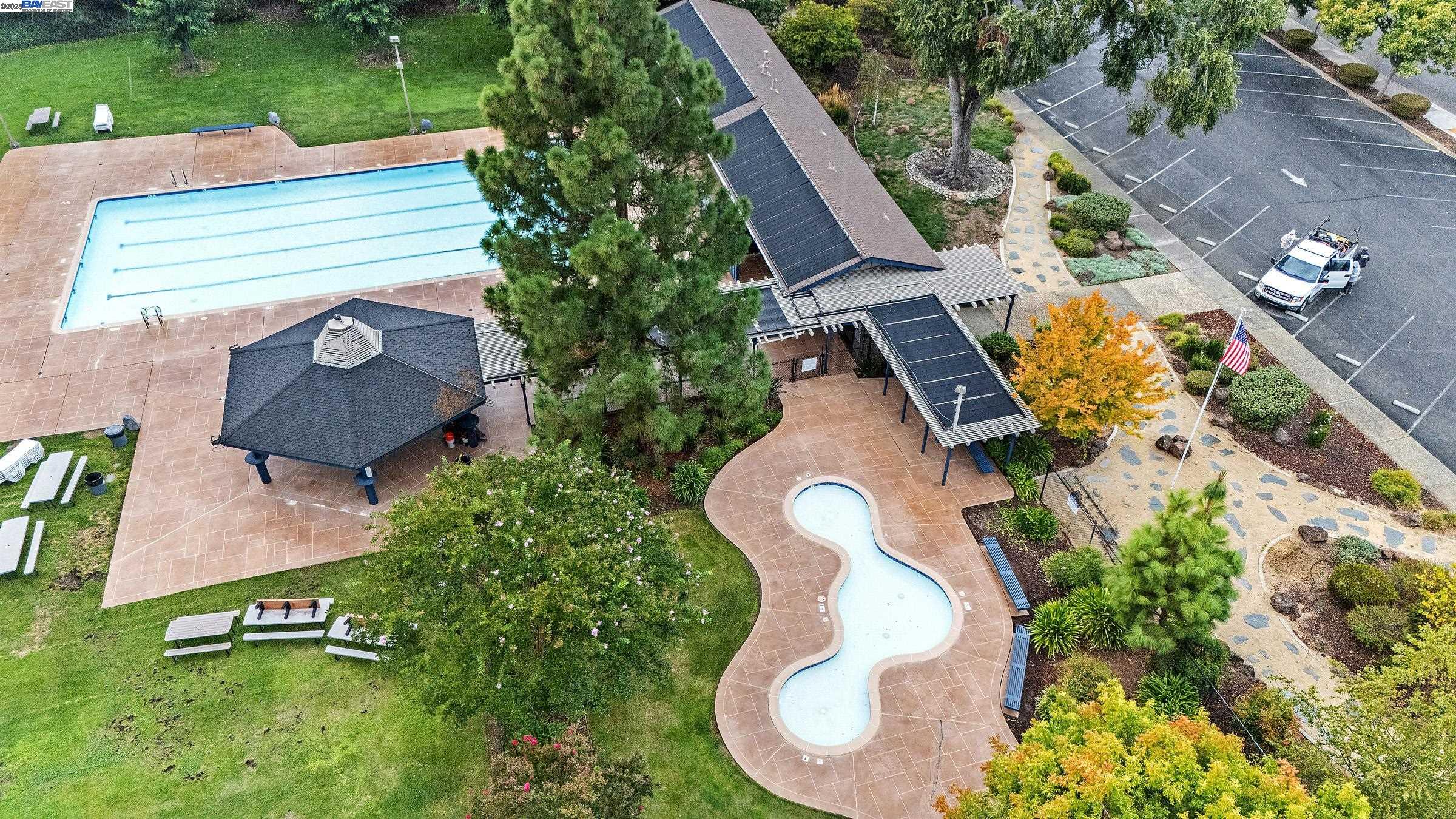 3431 Windsor Ct