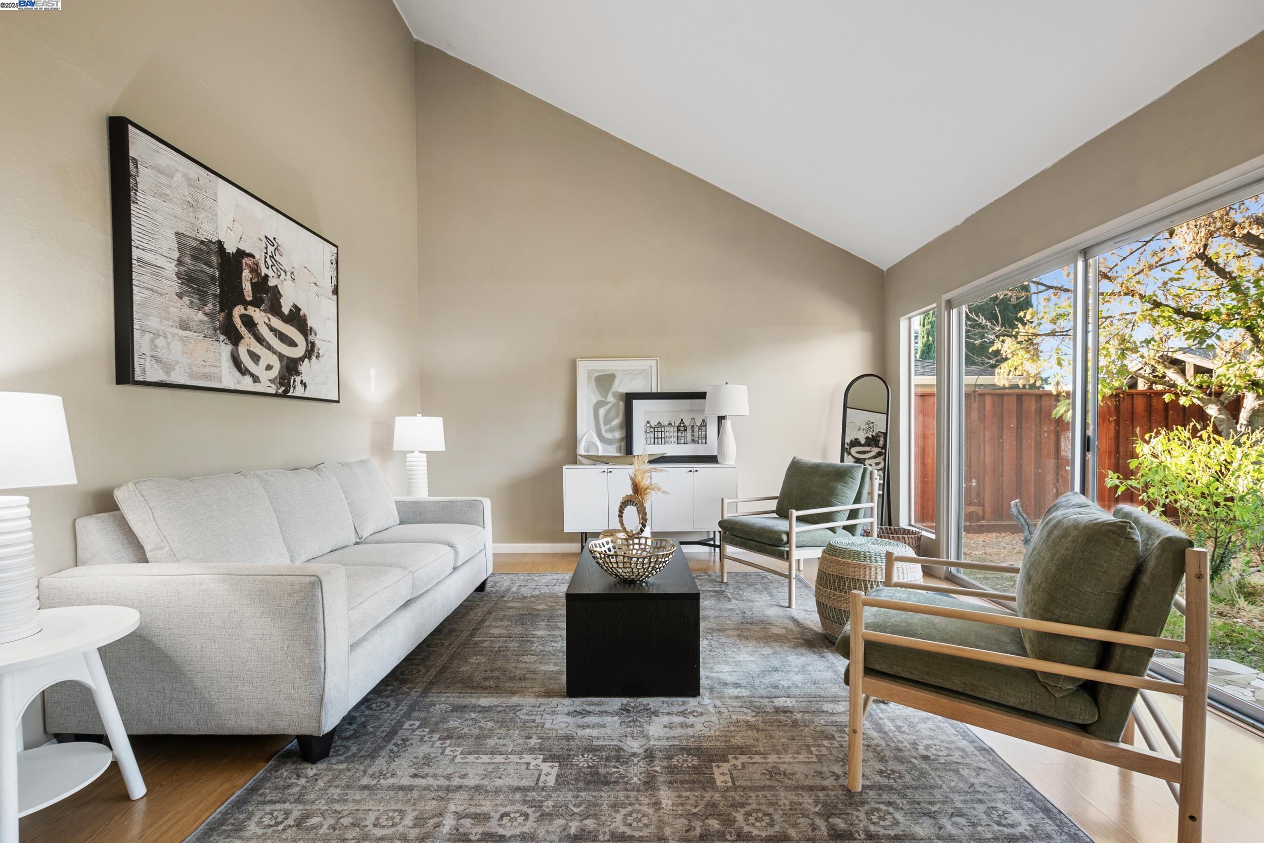 628 Lido Dr