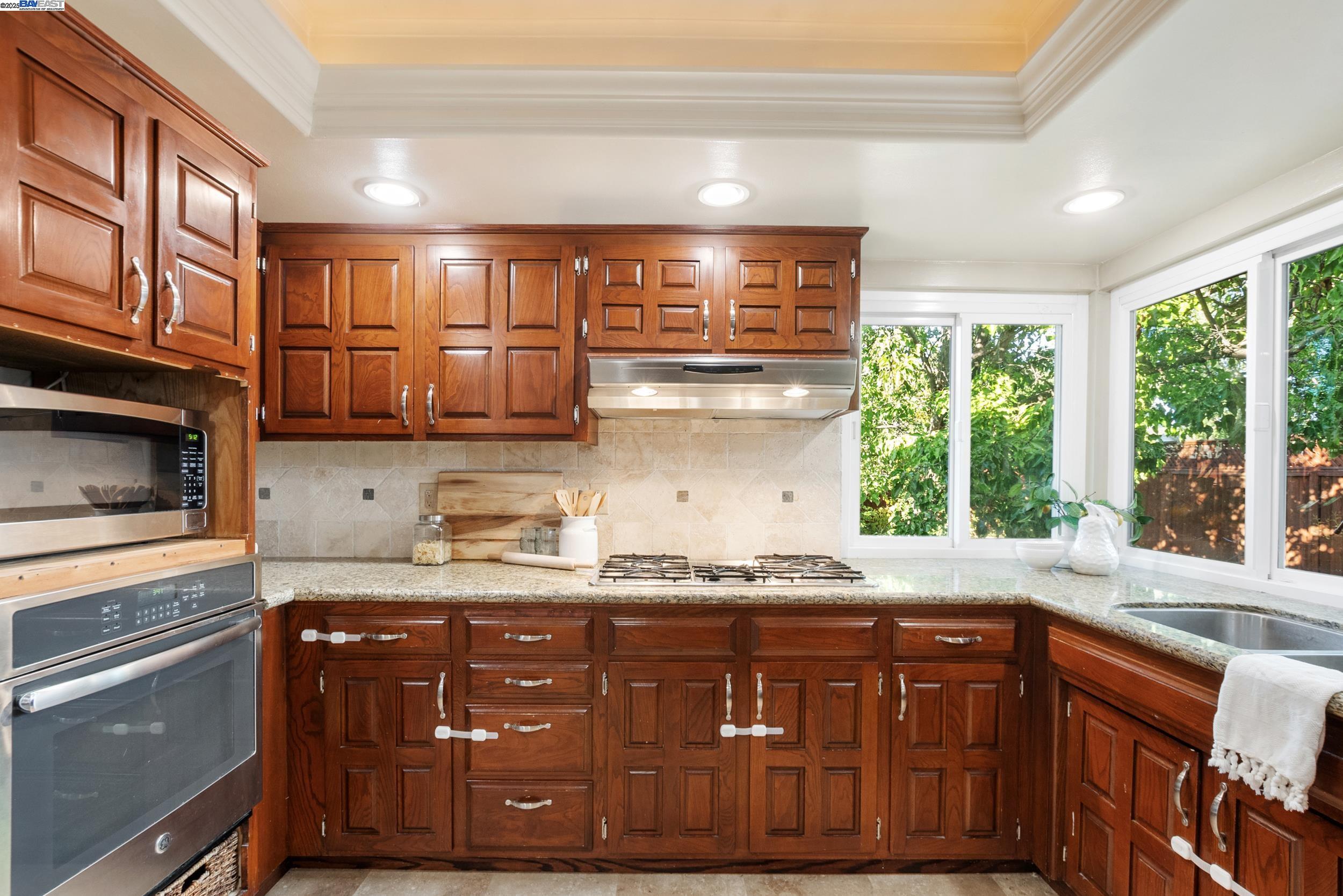 628 Lido Dr