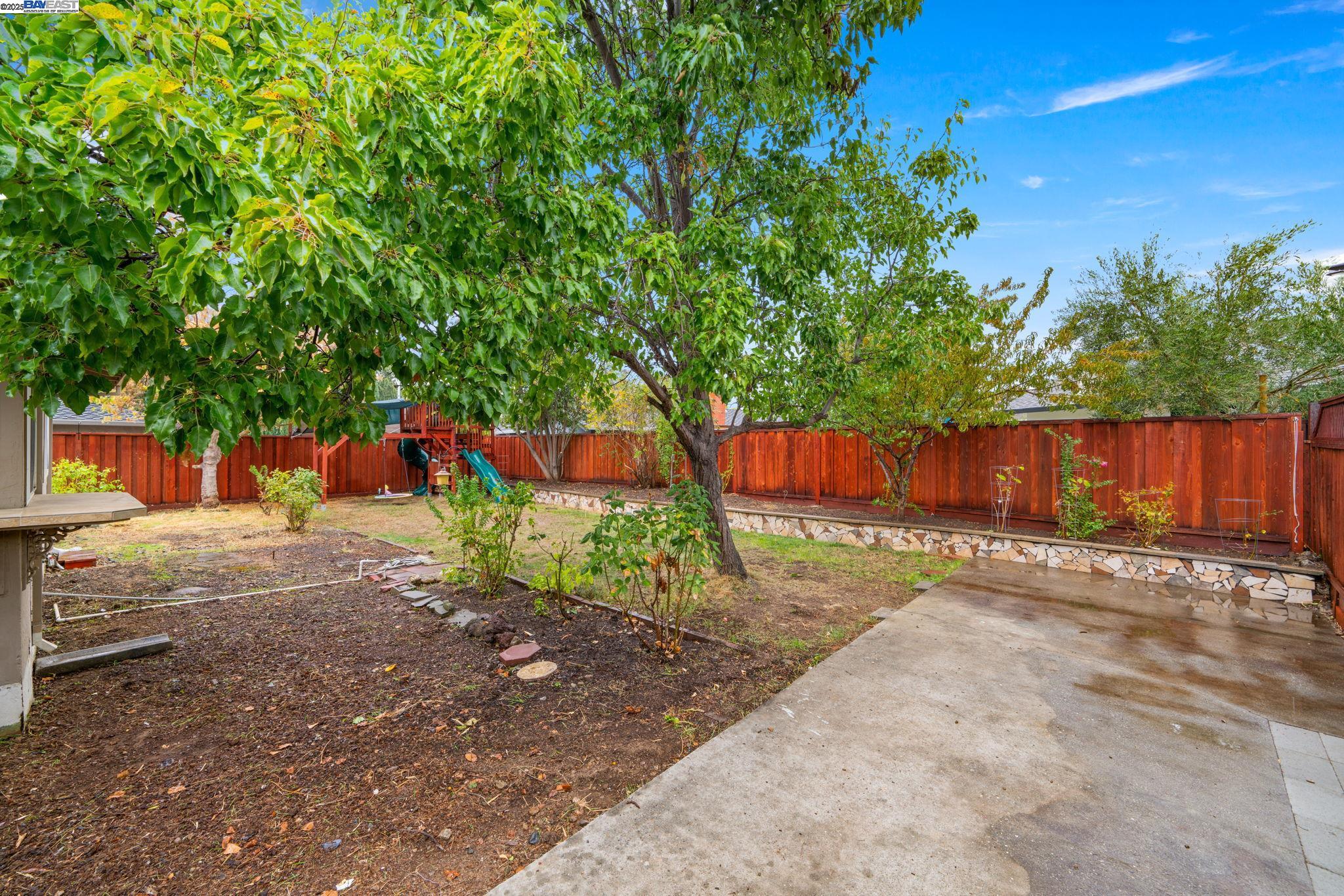 628 Lido Dr