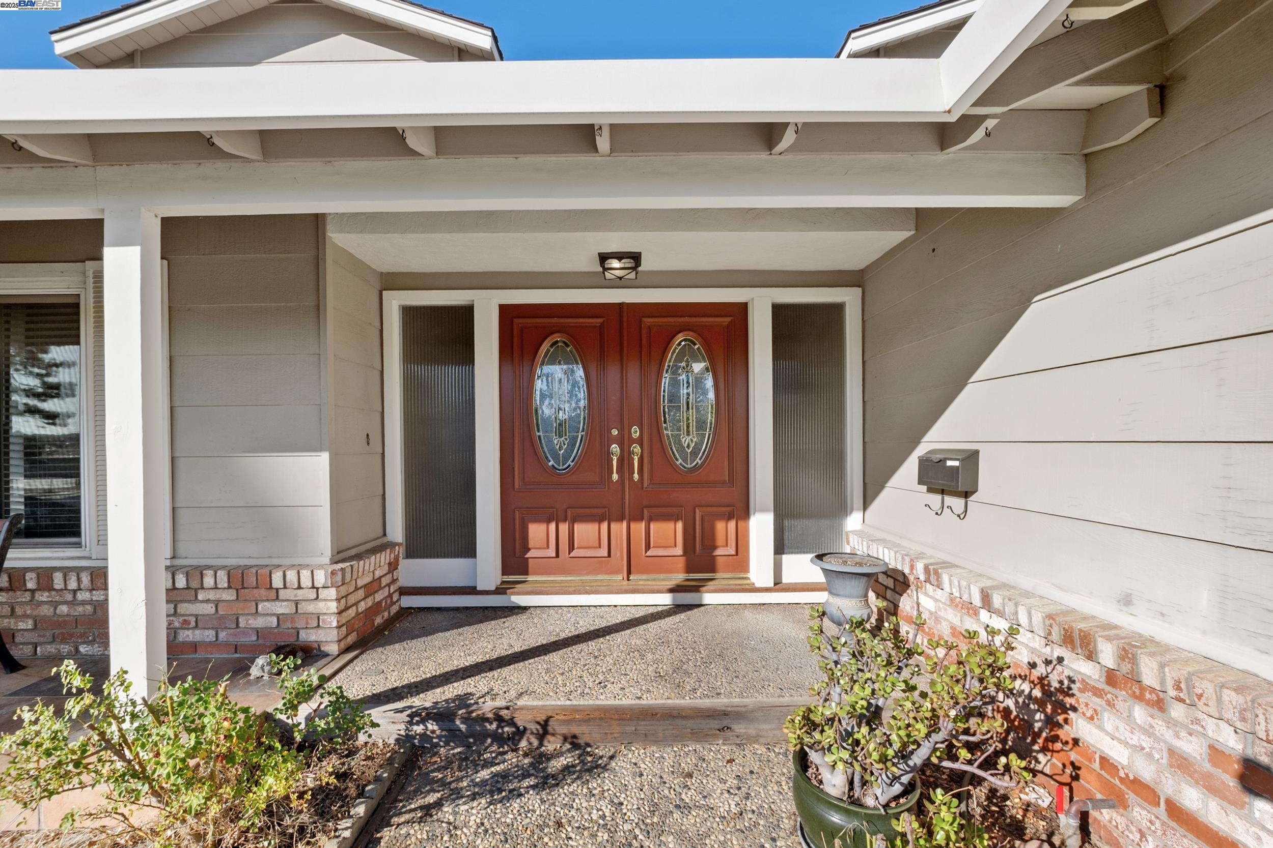 628 Lido Dr