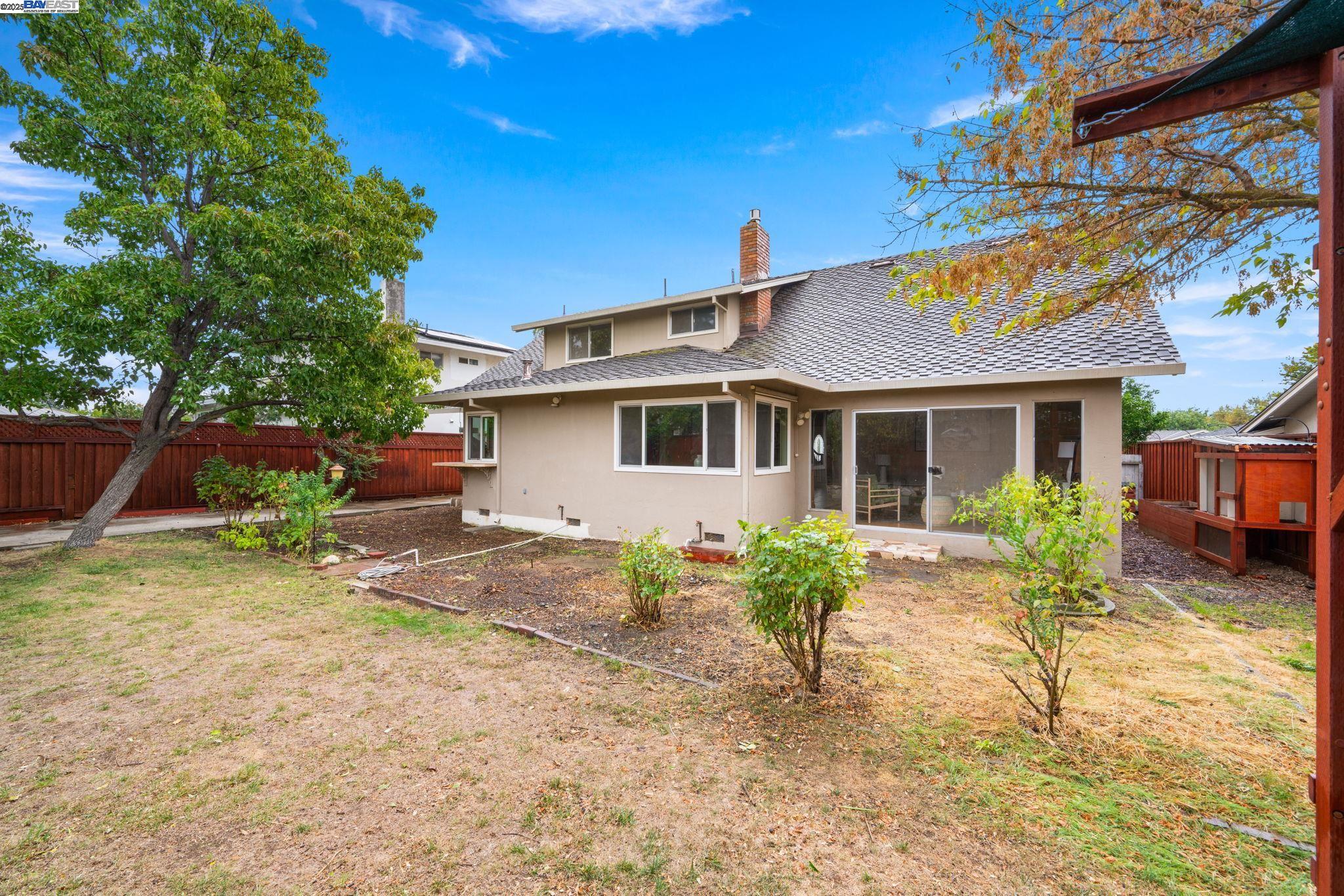 628 Lido Dr