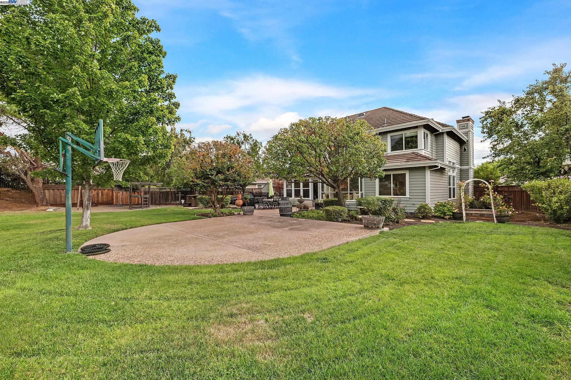 488 Montori Ct